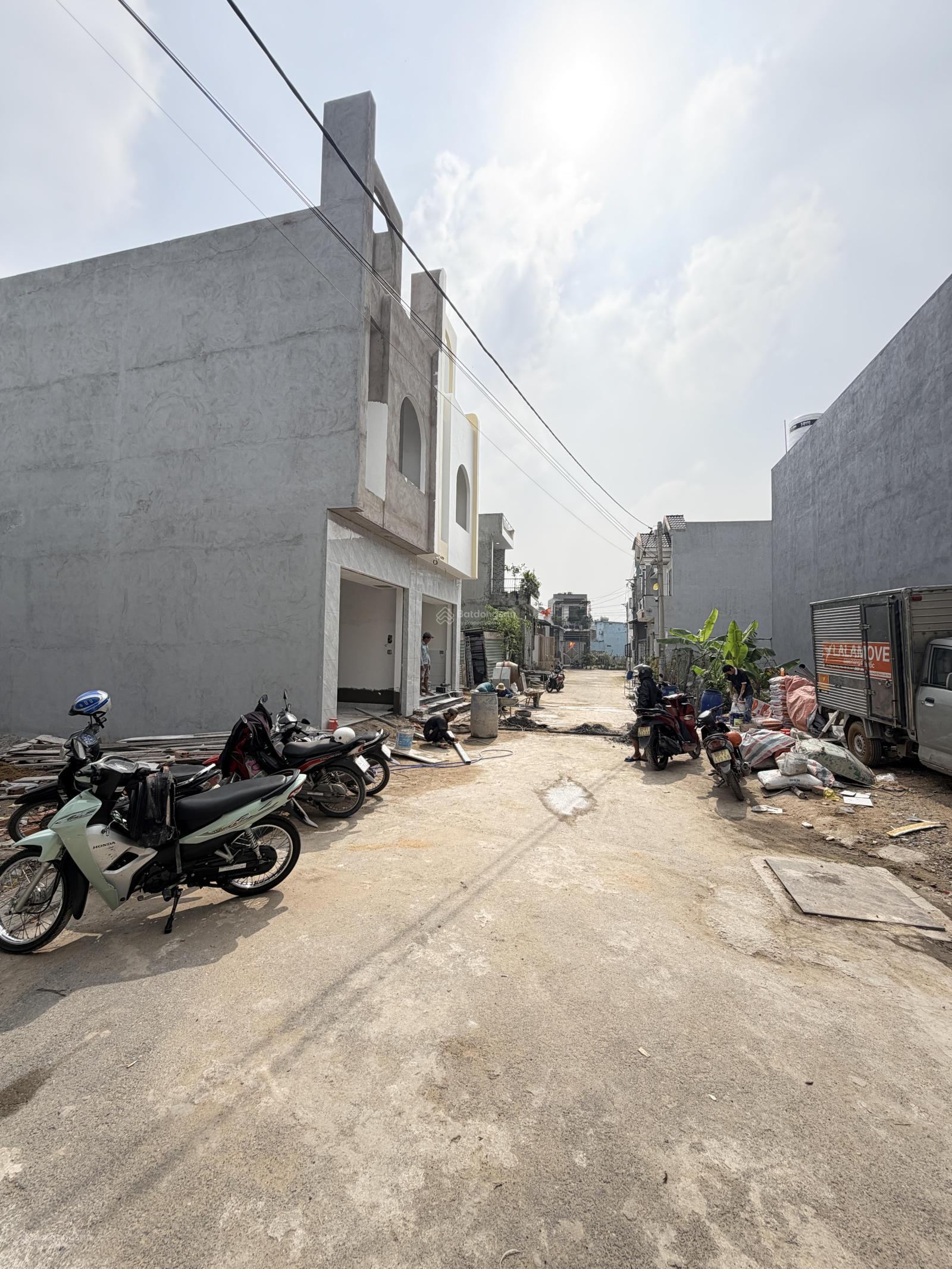 Chủ gửi bán lô đất sổ riêng Phường Biên Hoà (Hoá An củ). DT: 4,1x15,5=63m2. Nở hậu: 4,2m. Giá: 1tỷ7 Chủ gửi bán lô đất sổ riêng Phường Biên Hoà (Hoá An củ). DT: 4,1x15,5=63m2. Nở hậu: 4,2m. Giá: 1tỷ7