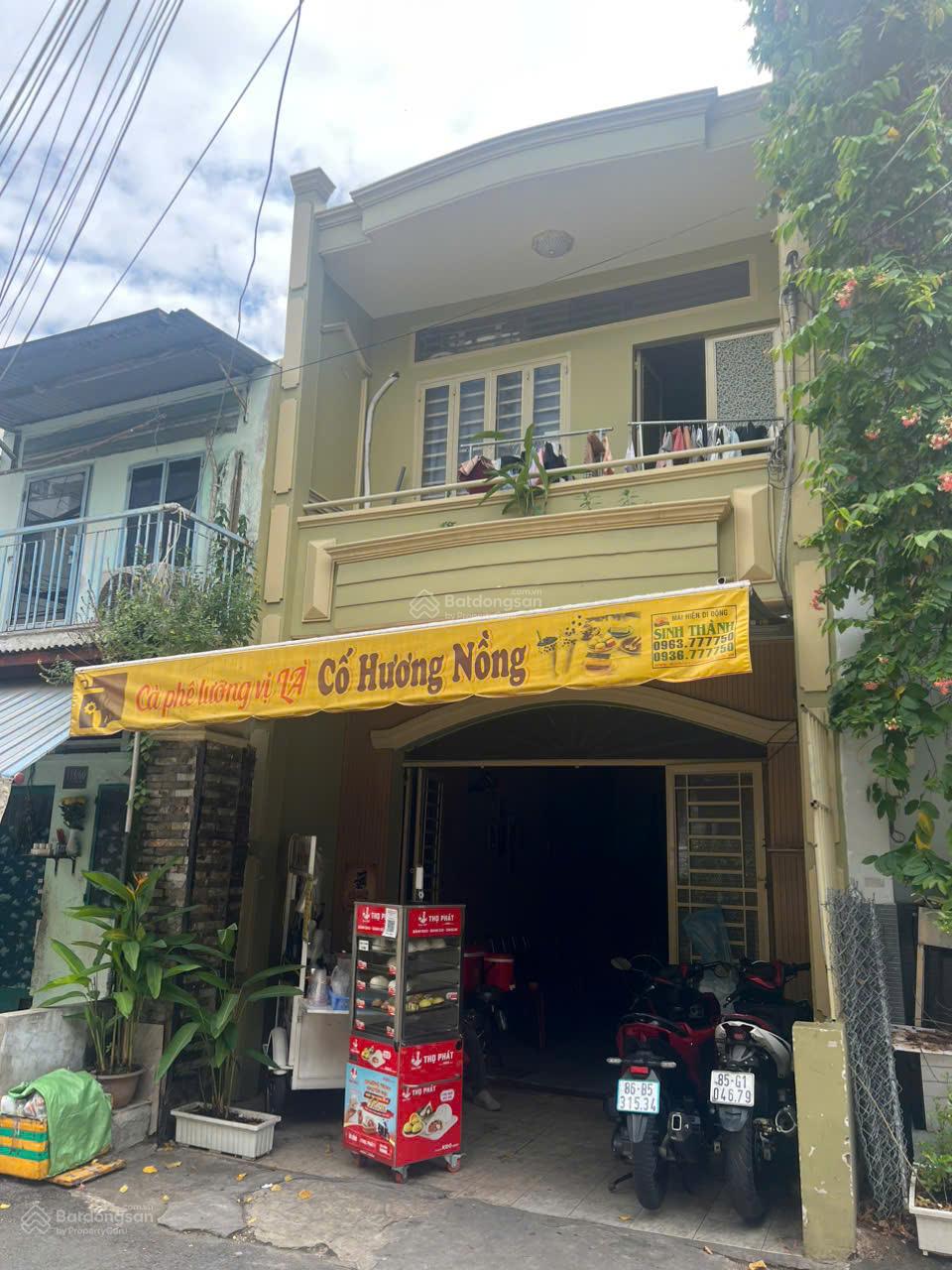 Bán nhà 2 mặt tiền Khu Tân Hương, DT: 4x14m, Giá 9Tỷ hơn.