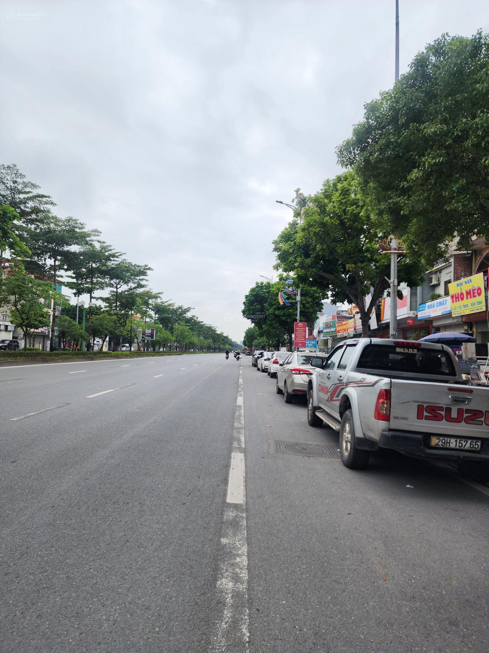 Bán mặt phố Ngô Gia Tự giá siêu đầu tư, 35tỷ 172m2, không quy hoạch, khu vực trung tâm Ngô Gia Tự