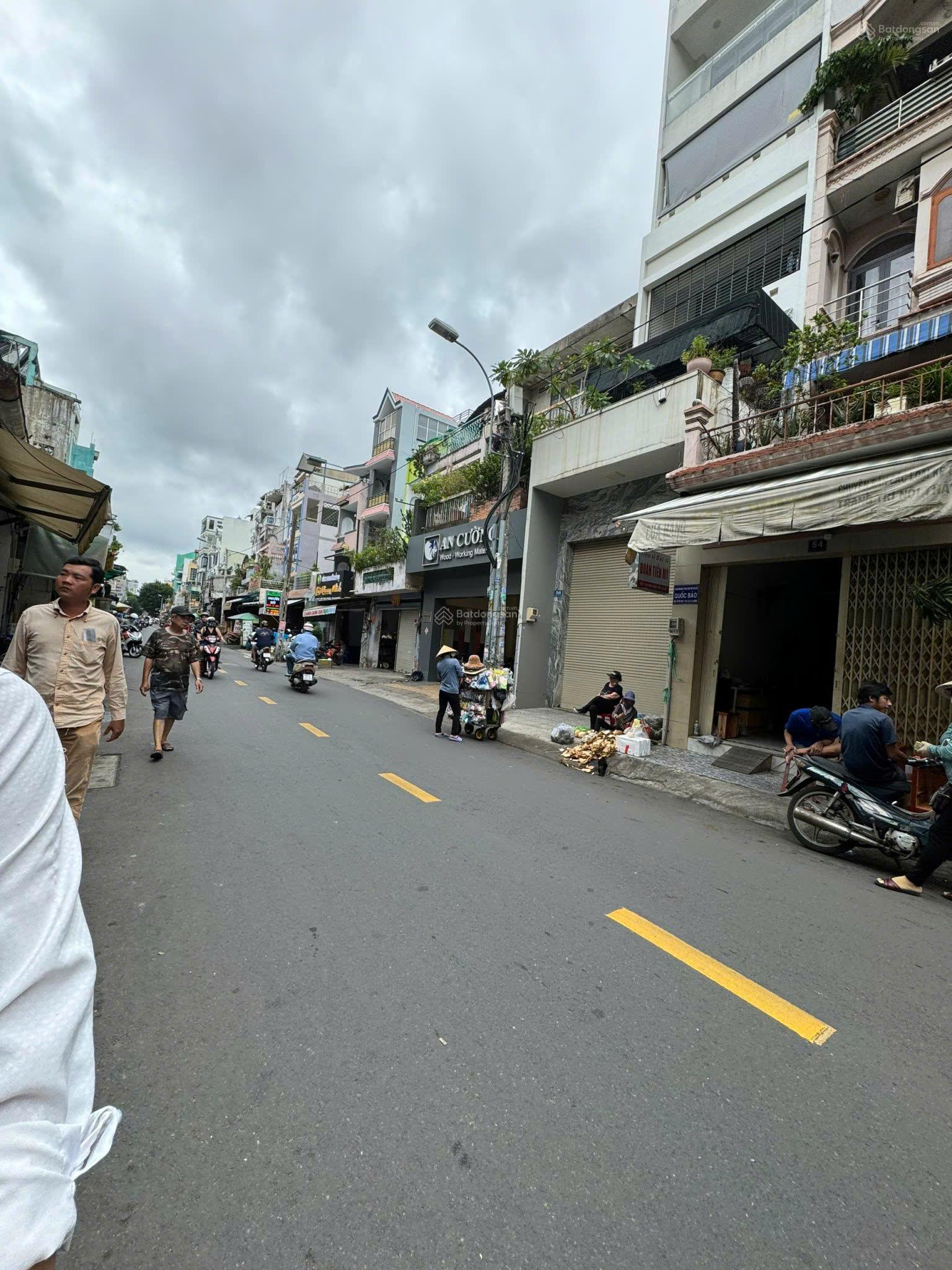 Bán nhà mặt tiền đường Đất Thánh phường 6, Tân Bình. DT 4.2x20m (Nở hậu 5.1m) - 4 tầng - giá 17 tỷ