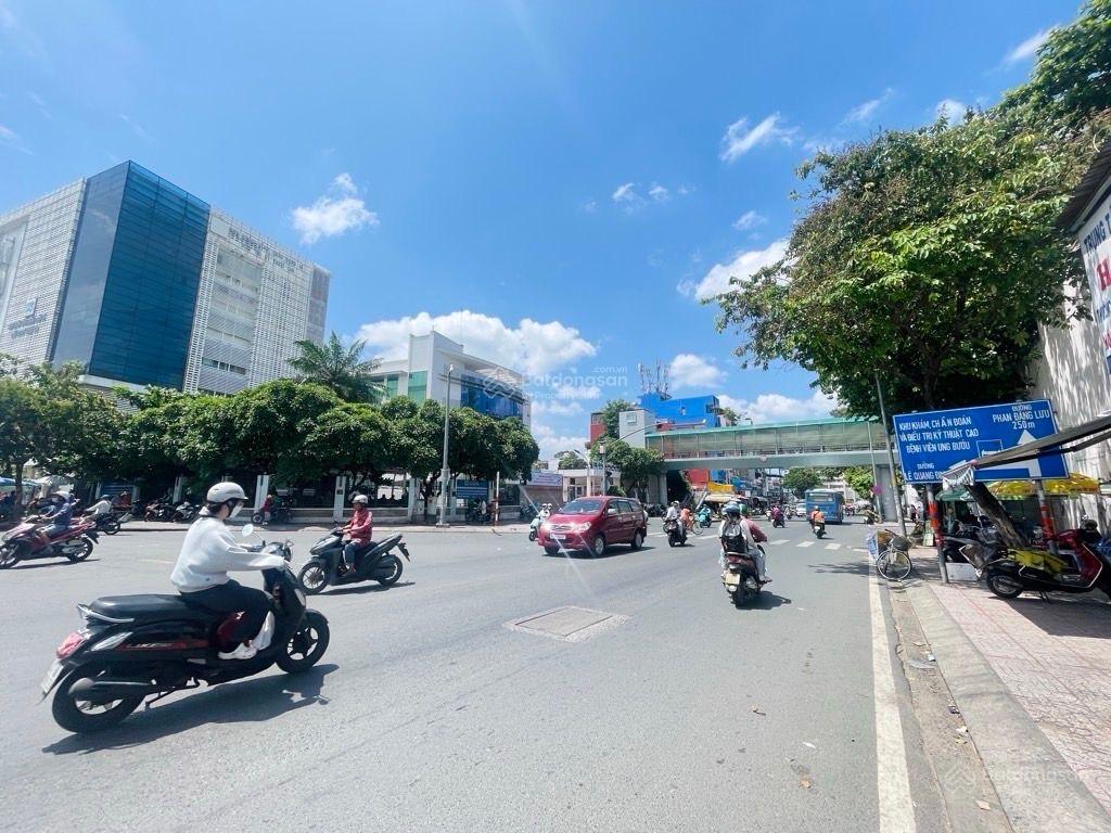 THƠM NGÁT BÌNH THẠNH SÁT BẠCH ĐẰNG NGÃ TƯ HÀNG XANH 50 m2 HẺM 5 M thoáng -4 TẦNG BTCT CHỈ 9.3T