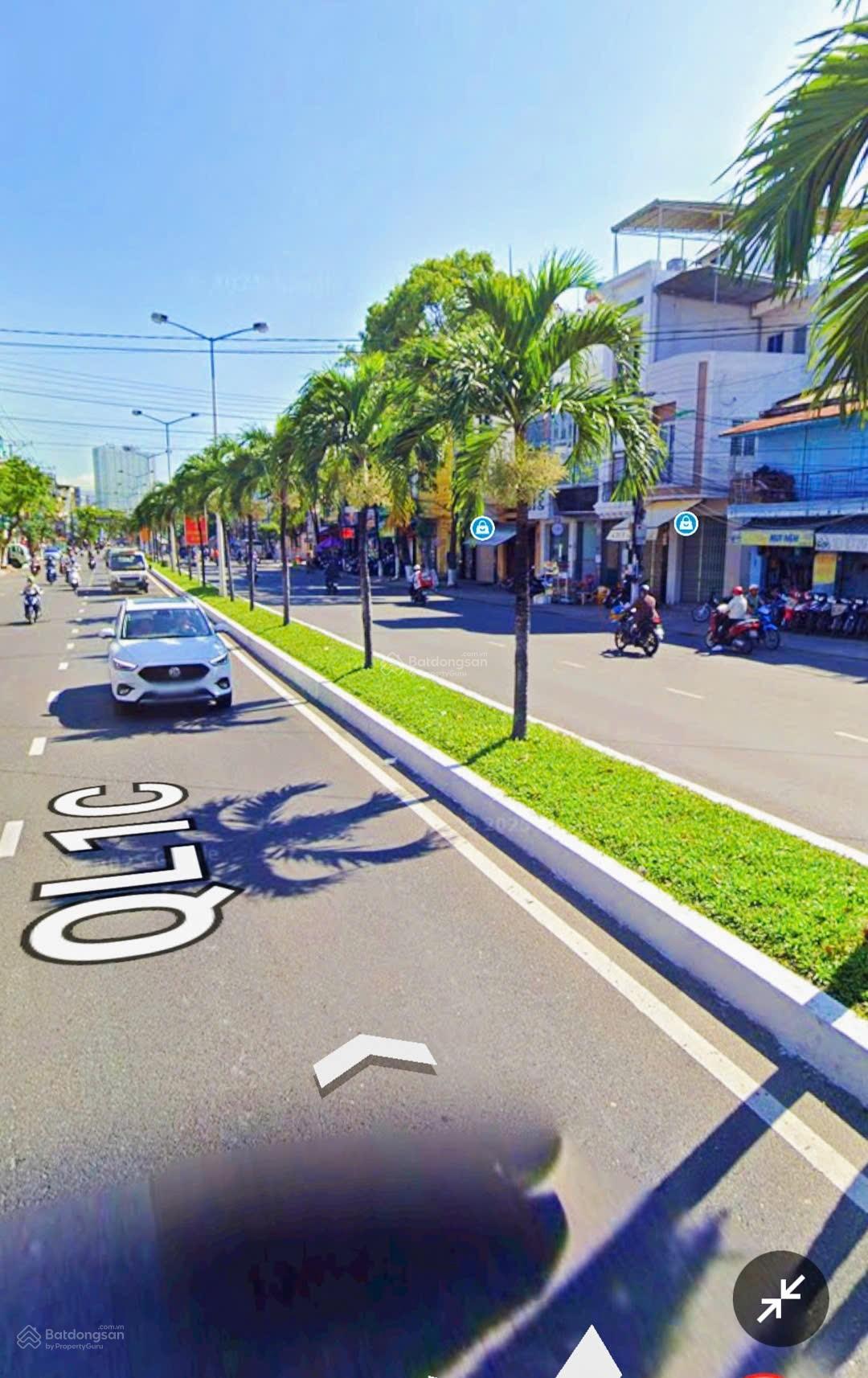 [ Nhà 2 tầng mặt tiền 2/4 _ gần nhà sách Vĩnh Phước ] * ra biển Hòn Chồng : 750m  Giá : 9,3 tỷ