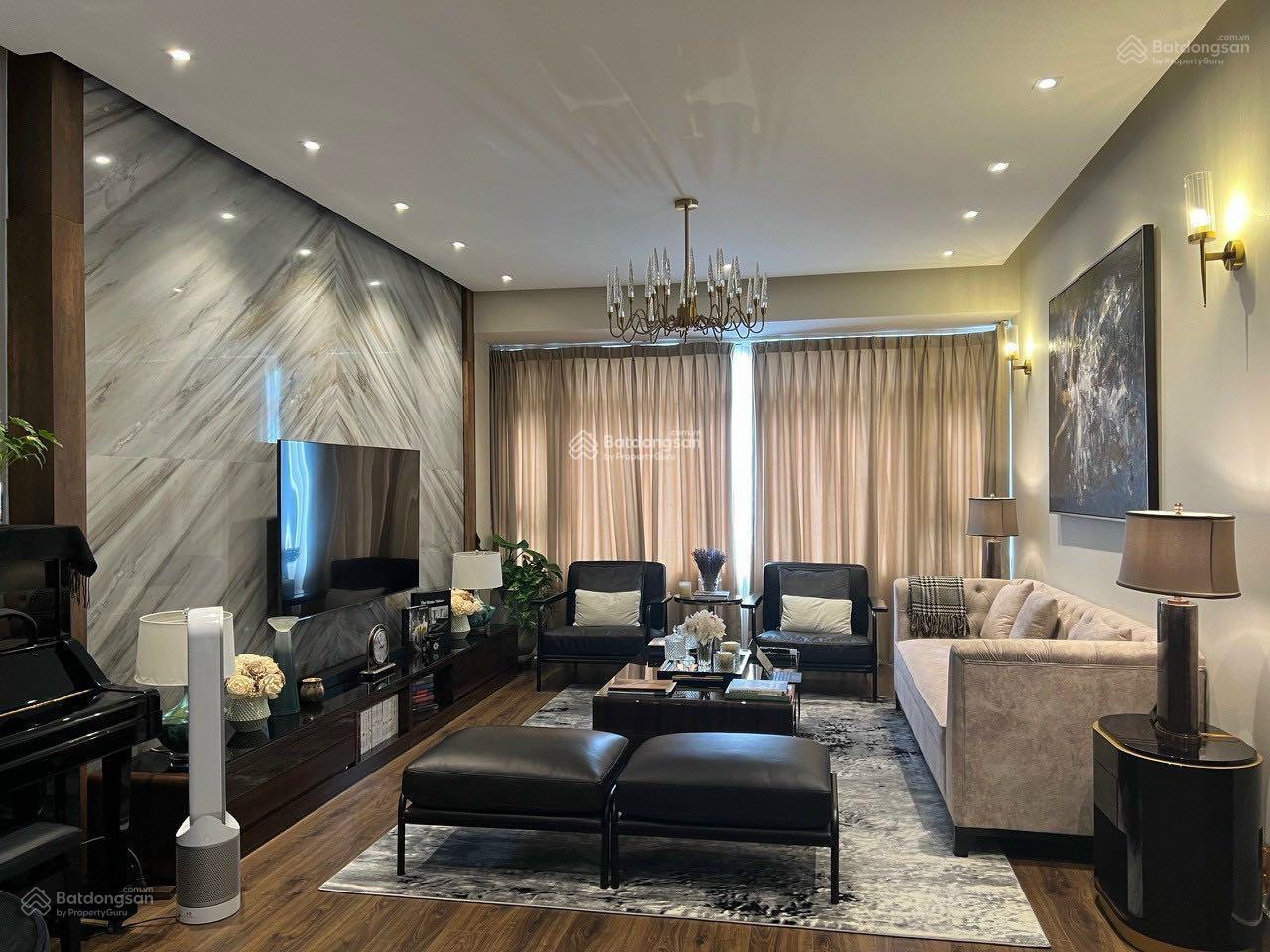 Bán căn hộ chung cư Wilton Tower, 3 phòng ngủ, lầu cao view tuyệt đẹp giá 8.5 tỷ/căn