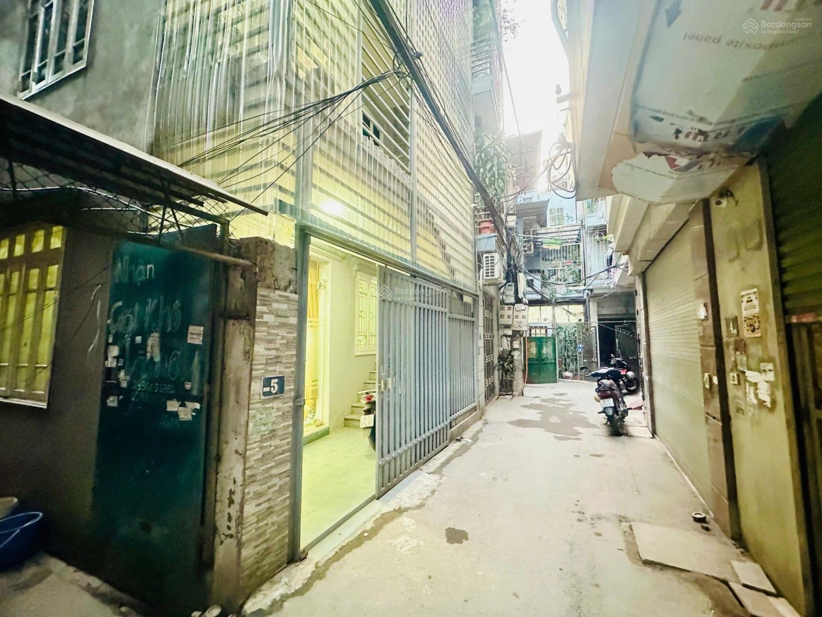 Ngõ phố Mỹ Đình, lô góc 10,5 tỷ - 40m2, 4 tầng, mặt tiền 5,2m - đối diện sân vận động Mỹ Đình