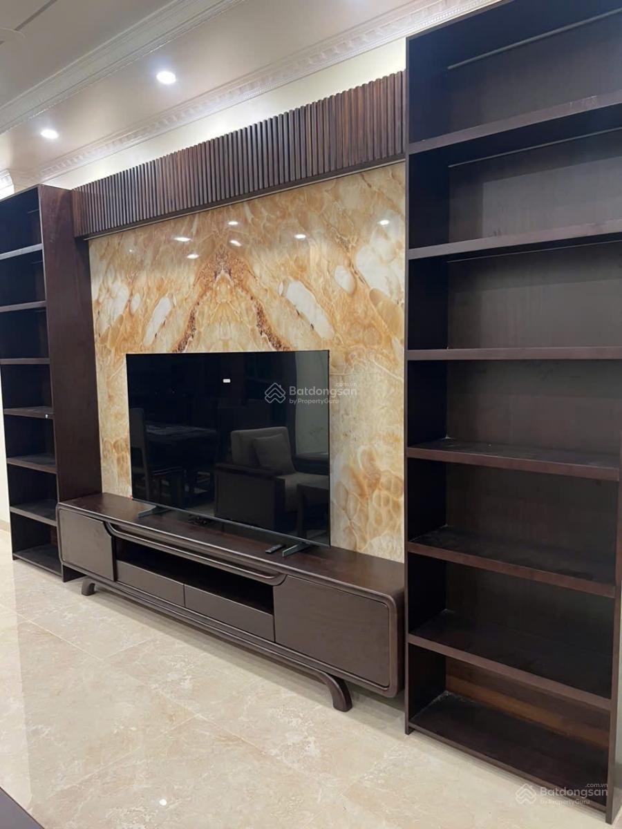 Mặt phố Ngô Gia Tự Long Biên 100m2, 6tầng thang máy, kinh doanh, mt 5m. Giá 26.5tỷ