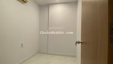 (7851) cho thuê lâu dài Star Tower, An Phú: 2PN, PK, WC. Full nội thất: 5 triệu/tháng