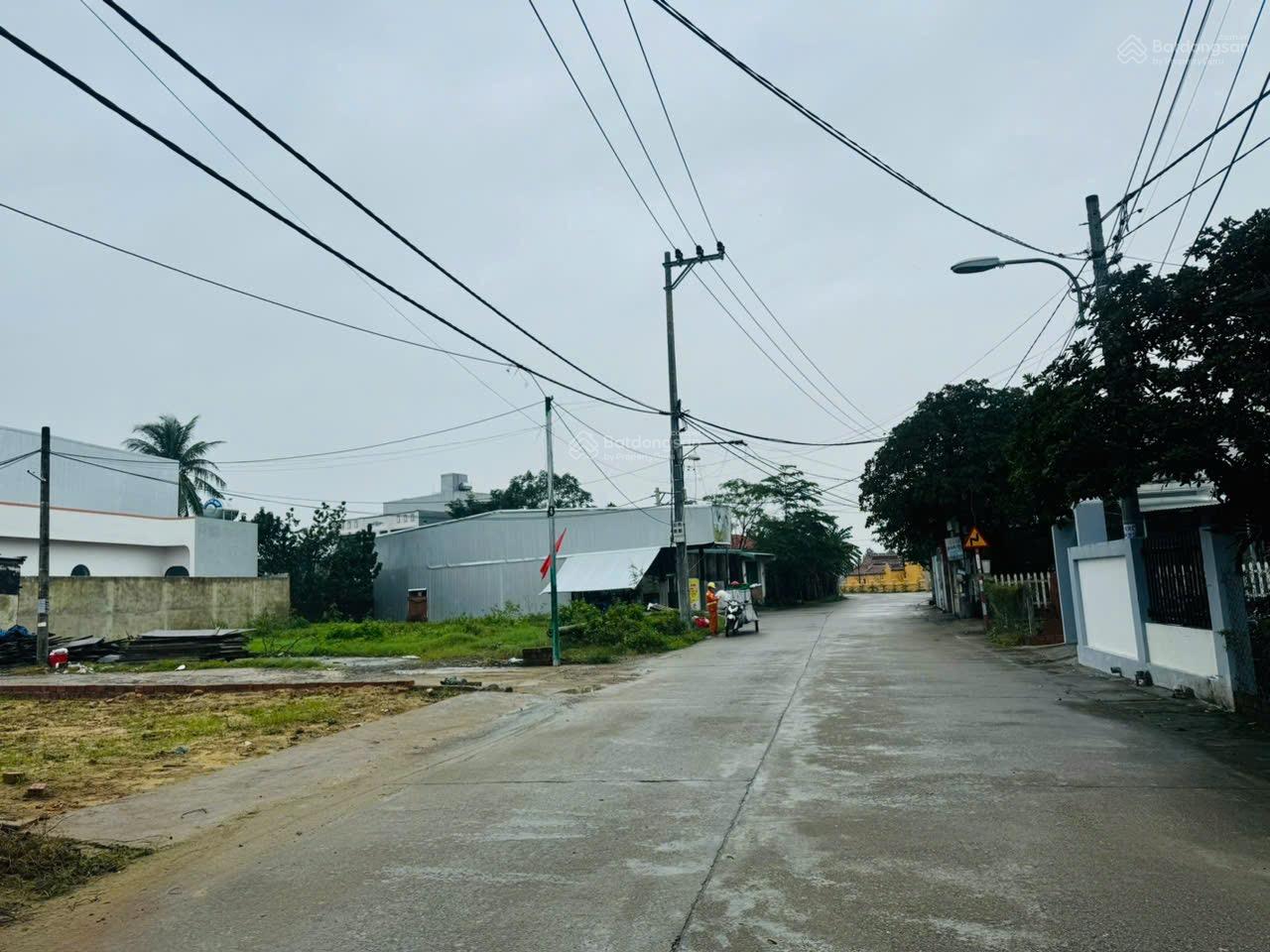 Bán lô đất 2 mặt tiền Đường chính thôn Quang Châu - Hoà Xuân thích hợp xây nhà vườn, biệt thự