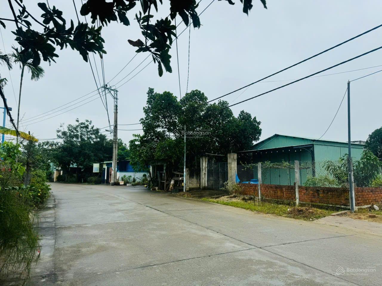 Bán lô đất 2 mặt tiền Đường chính thôn Quang Châu - Hoà Xuân thích hợp xây nhà vườn, biệt thự