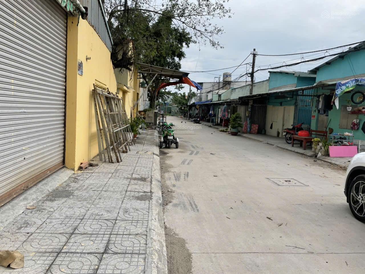 Bán đất tại đường Tân Thới Nhất, Quận 12, HCM, giá chỉ với 10,5 tỷ, 230m2. Full thổ cư. Sổ mới