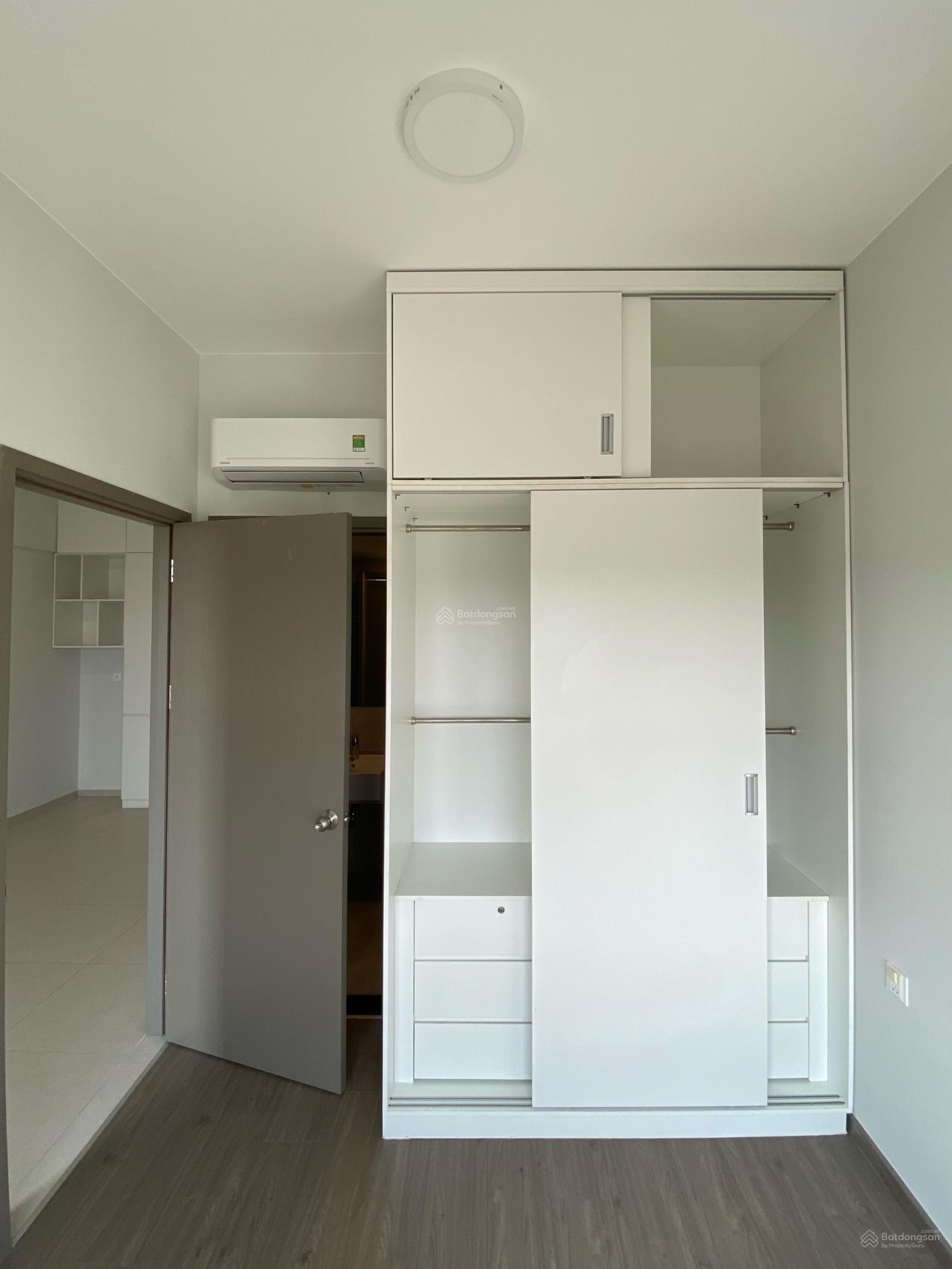 Bán căn 59m2 full nội thất + View Quận 1 + Giá 2.750 tỷ (102%) đã có sổ hồng + Tầng thấp