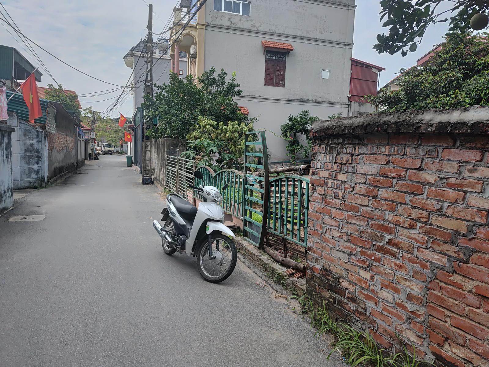 Bán 77m2 Đông Dư, Bát Tràng (Gia Lâm Cũ) ô tô thông giá chỉ 95tr/m2 Bán 77m2 Đông Dư, Bát Tràng (Gia Lâm Cũ) ô tô thông giá chỉ 95tr/m2