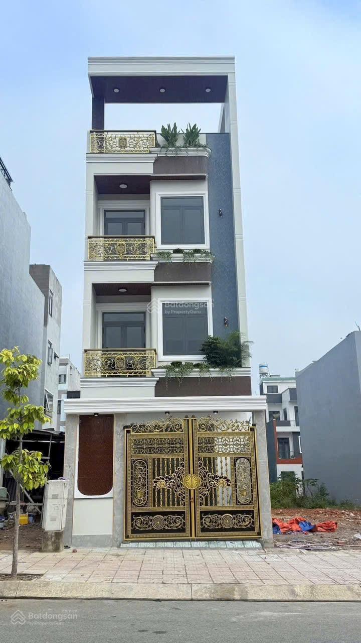 Bán gấp lô đất giá rẻ nhất khu ngay gần chợ Dĩ An, gần quy hoạch đường lớn, khu dân cư văn hóa