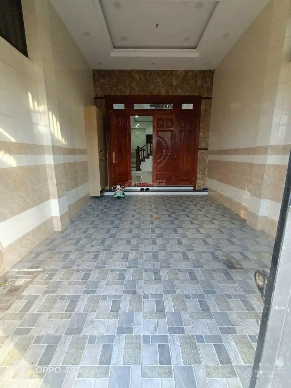 Nhà hẻm xe hơi 1/ Hiệp Bình - có sân đậu xe hơi, 4PN 5WC chỉ 8,8 tỷ Nhà hẻm xe hơi 1/ Hiệp Bình - có sân đậu xe hơi, 4PN 5WC chỉ 8,8 tỷ