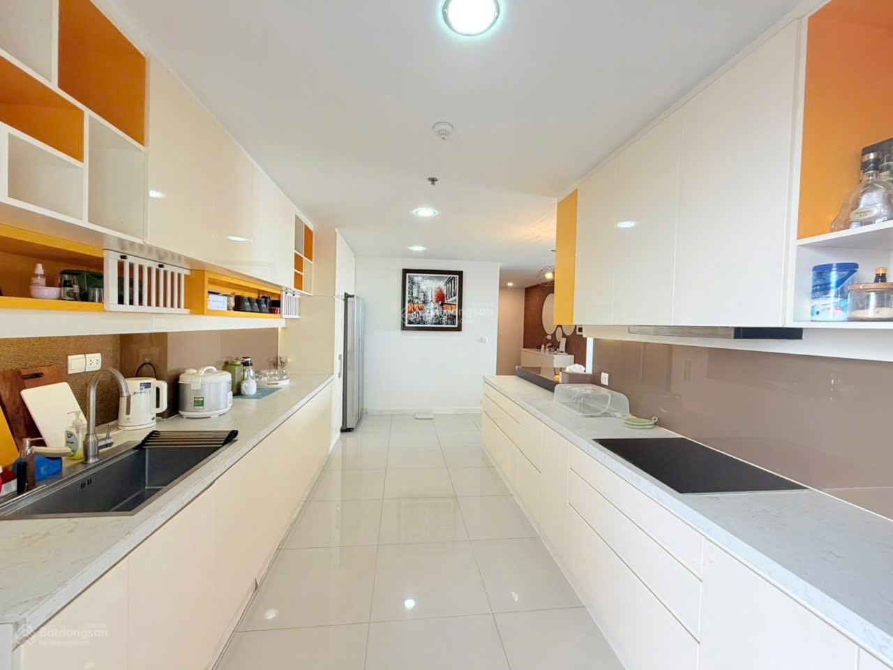 Bán căn hộ Sunrise South City căn góc 138m2 lầu 29 | 12,6 tỷ (sổ hồng)