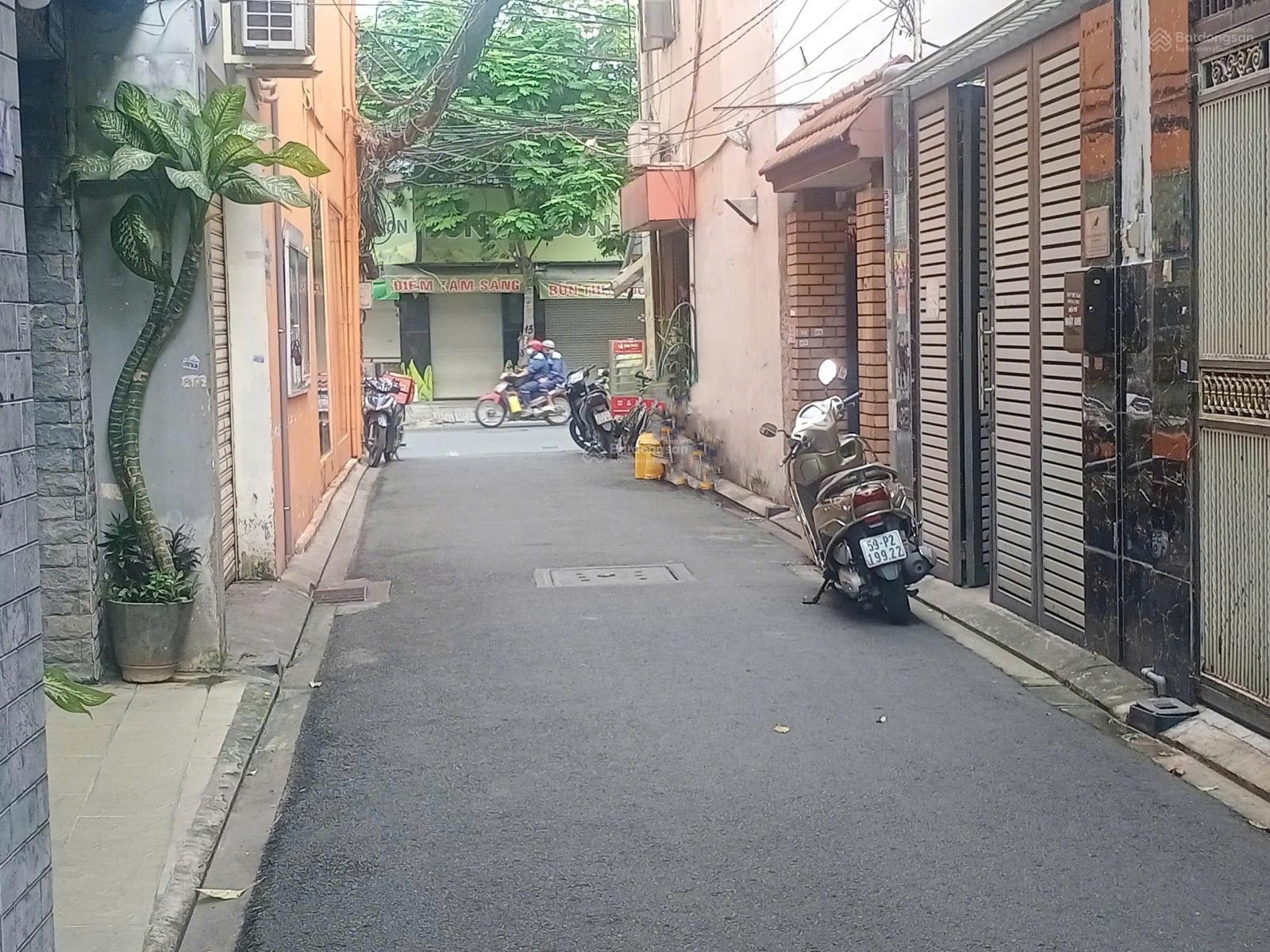 Bán nhà hẻm xe hơi đường Trương Công Định, khu Bàu Cát, Phường 14 - Tân Bình, 10.8 tỷ