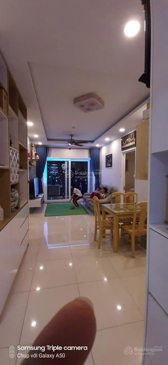 Cần bán căn hộ chung cư 9 View quận 9, thiết kế 2PN 2WC full nội thất giá chỉ 2,8 tỷ