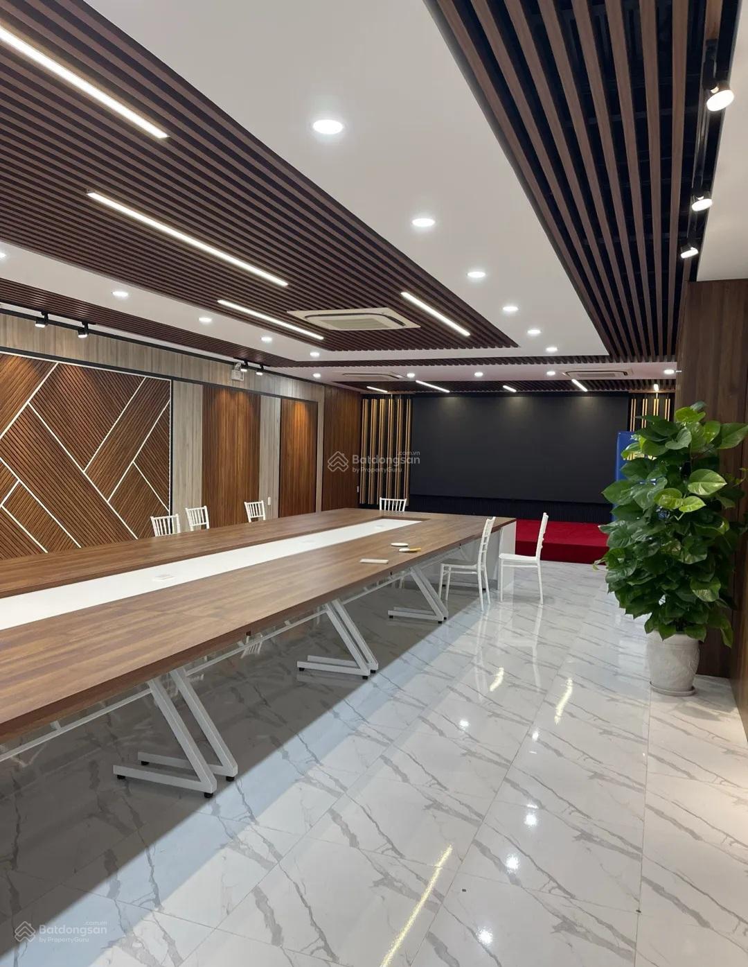 Bán Toà Văn Phòng 6 Tầng 1 tum Mặt Tiền đường TRẦN HƯNG ĐẠO, Đối diện Căn Hộ Mornachy - Giá 70tỷ TL