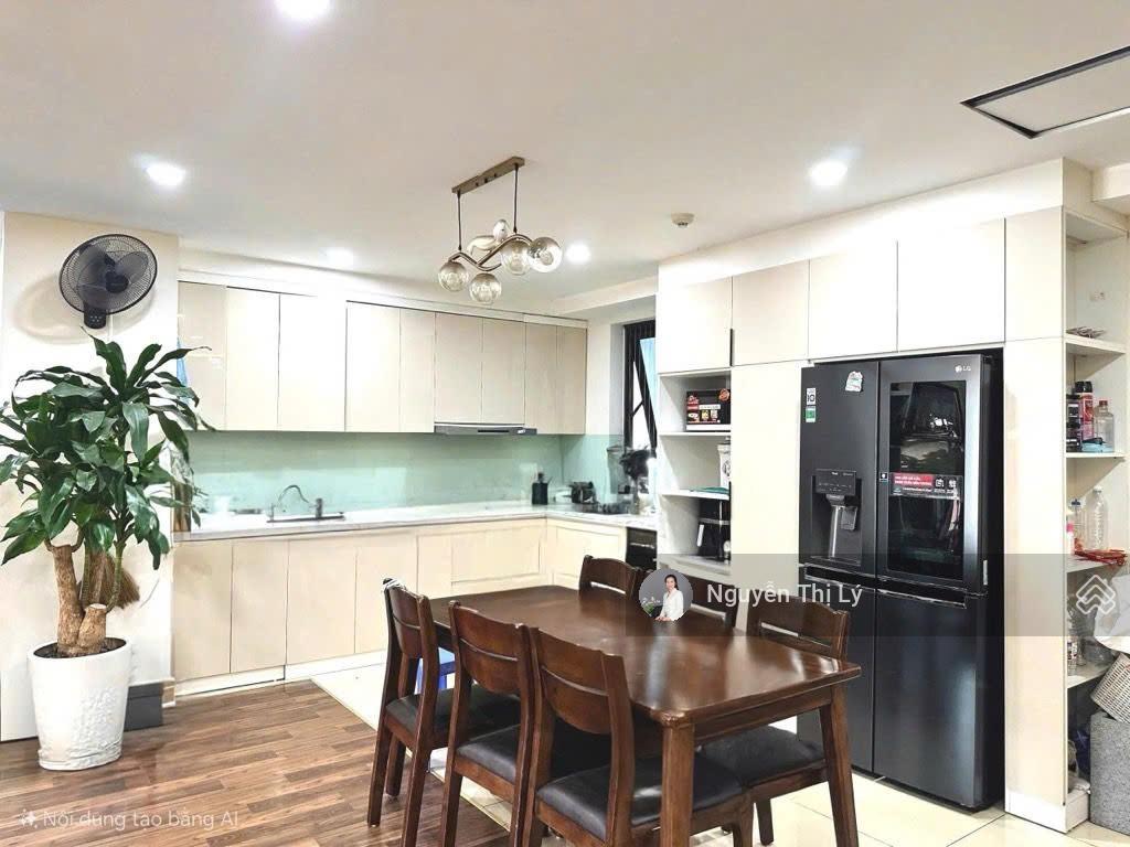 Chính chủ bán căn hộ Goldmark Hồ Tùng Mậu, căn góc, 3 phòng ngủ, diện tích 135m, có suất ô tô Chính chủ bán căn hộ Goldmark Hồ Tùng Mậu, căn góc, 3 phòng ngủ, diện tích 135m, có suất ô tô