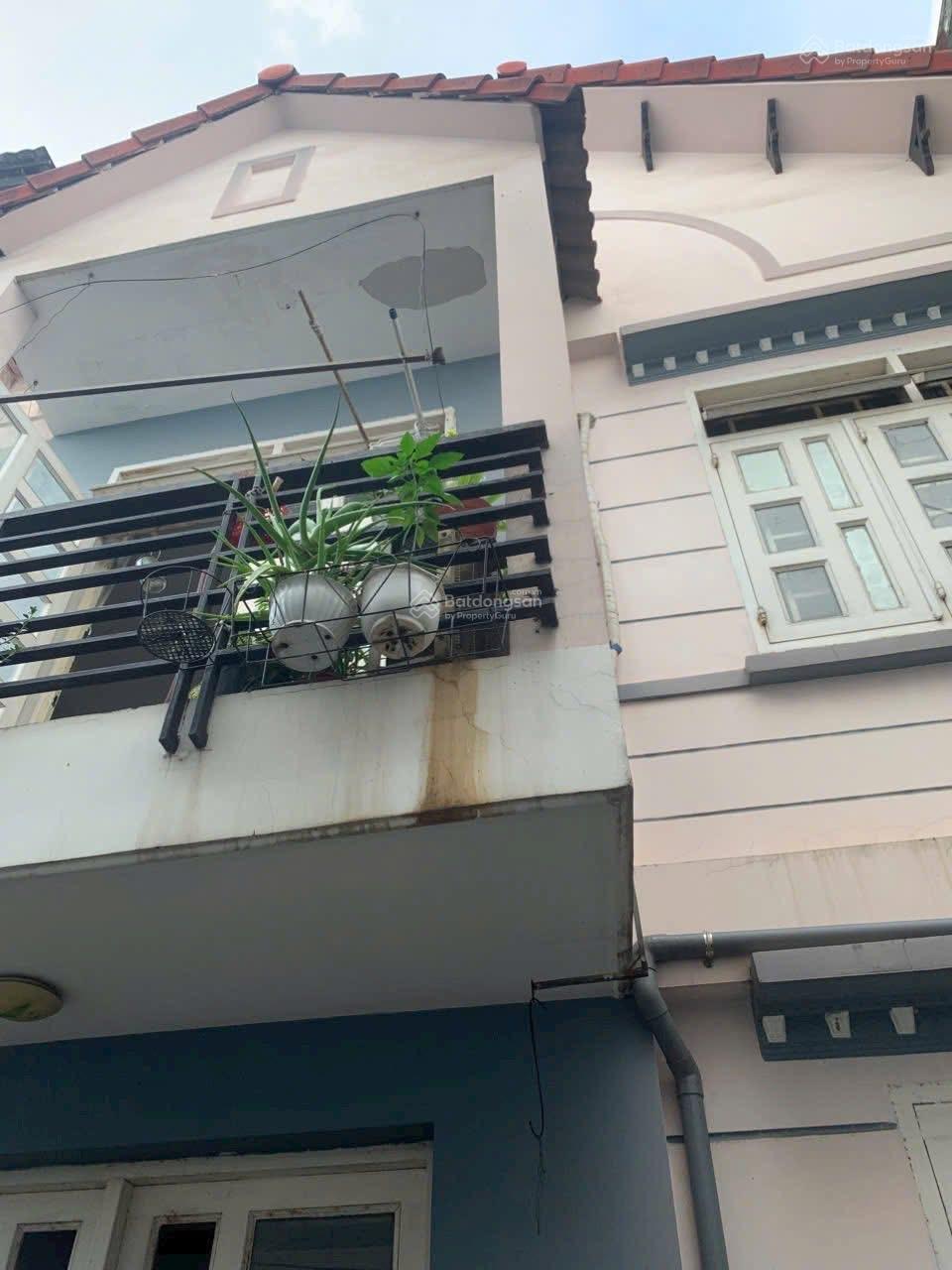 Nhà 3 tầng phường Linh Trung sổ hồng hoàn công sát Phạm Văn Đồng