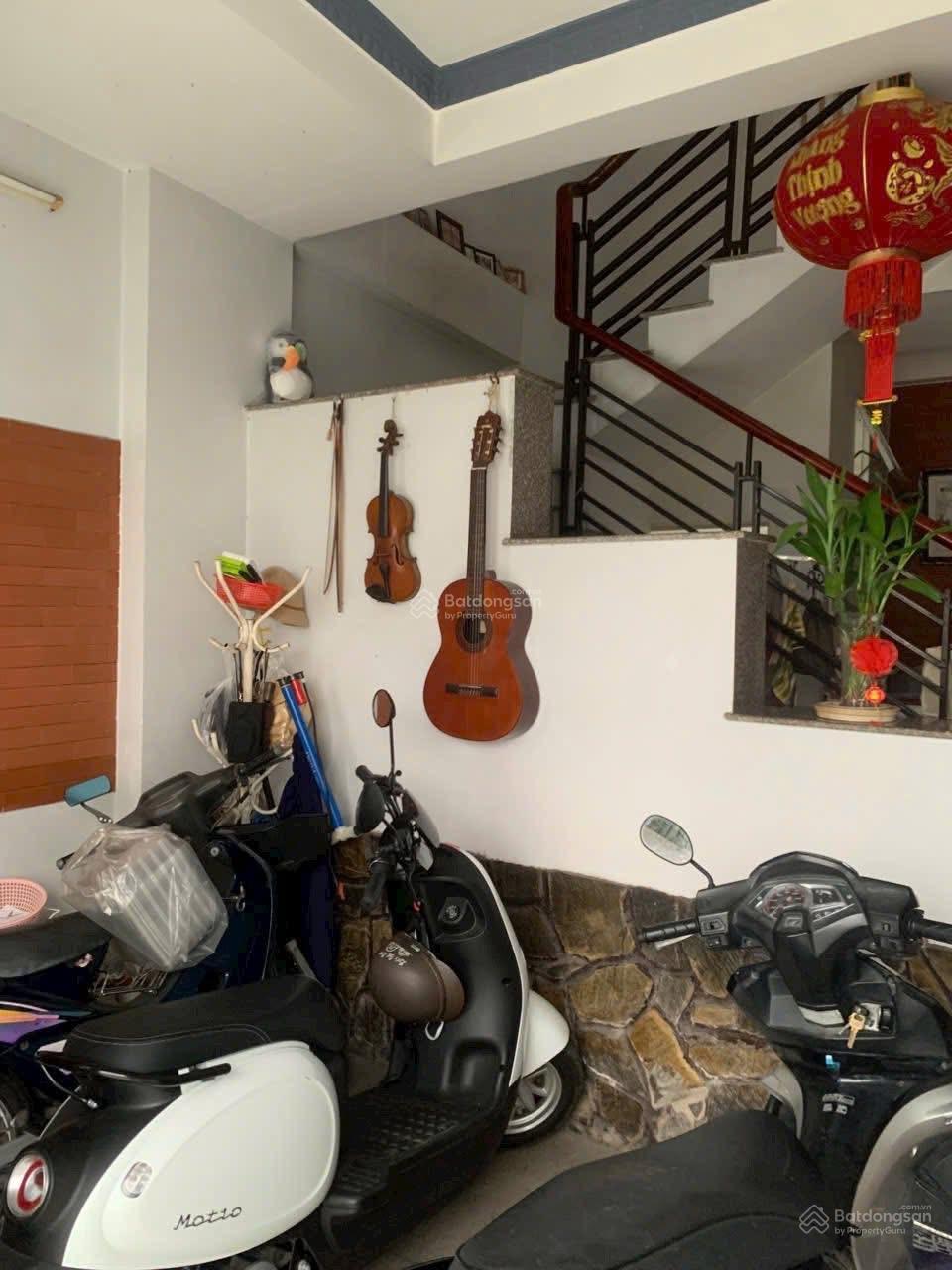 Nhà 3 tầng phường Linh Trung sổ hồng hoàn công sát Phạm Văn Đồng