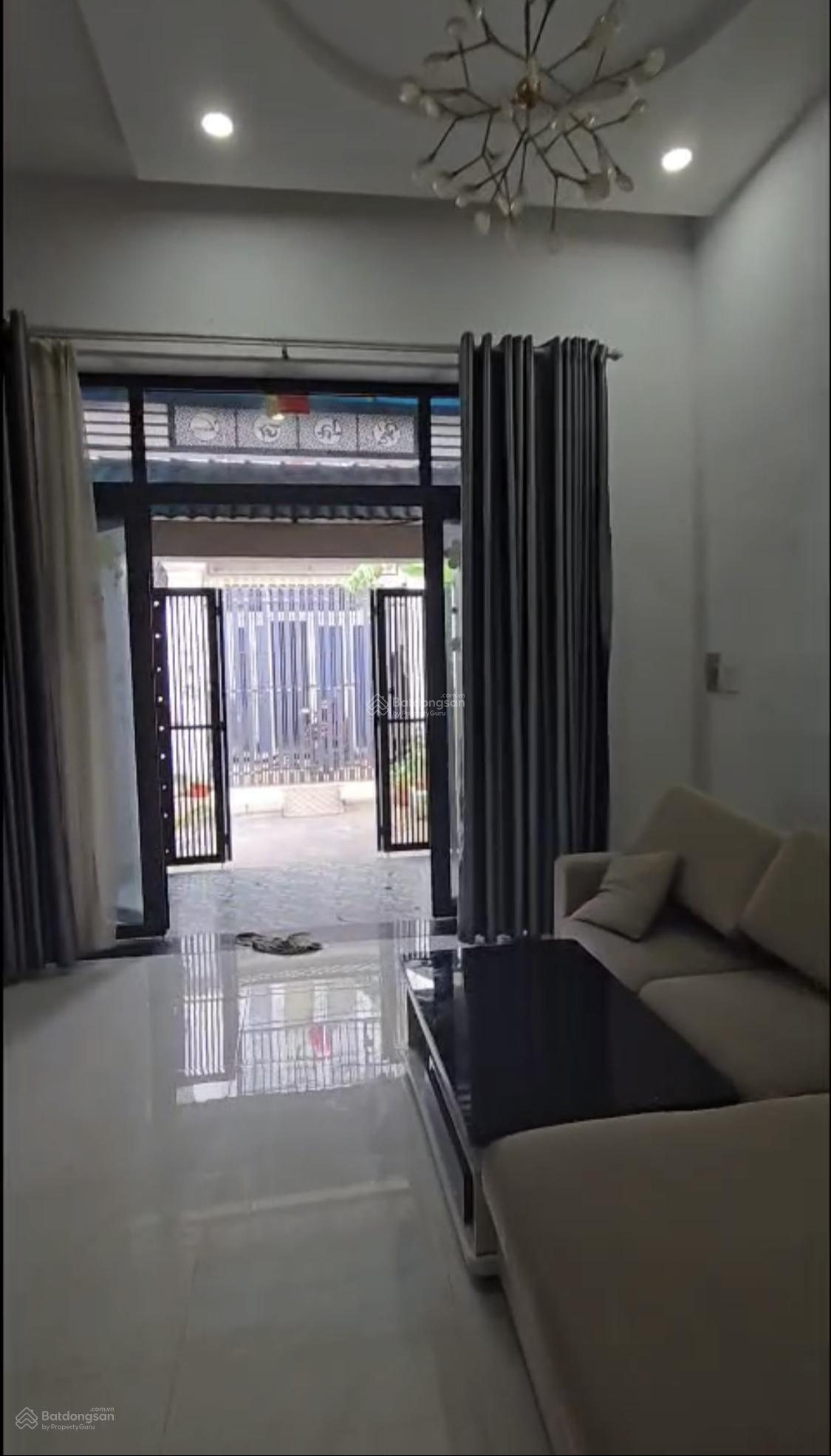 7.5 triệu/tháng - Nhà 1 lầu 3 phòng ngủ 4wc P. Long Trường