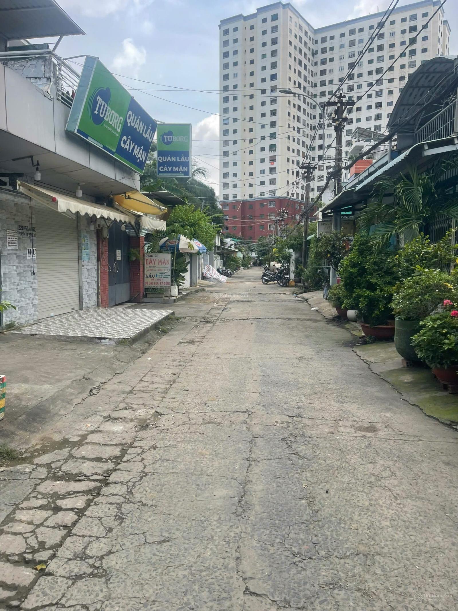 Nhà 98m2 khu Cư xá Ngân hàng, hẻm to, nhà cũ, bình yên giữa lòng thành phố.