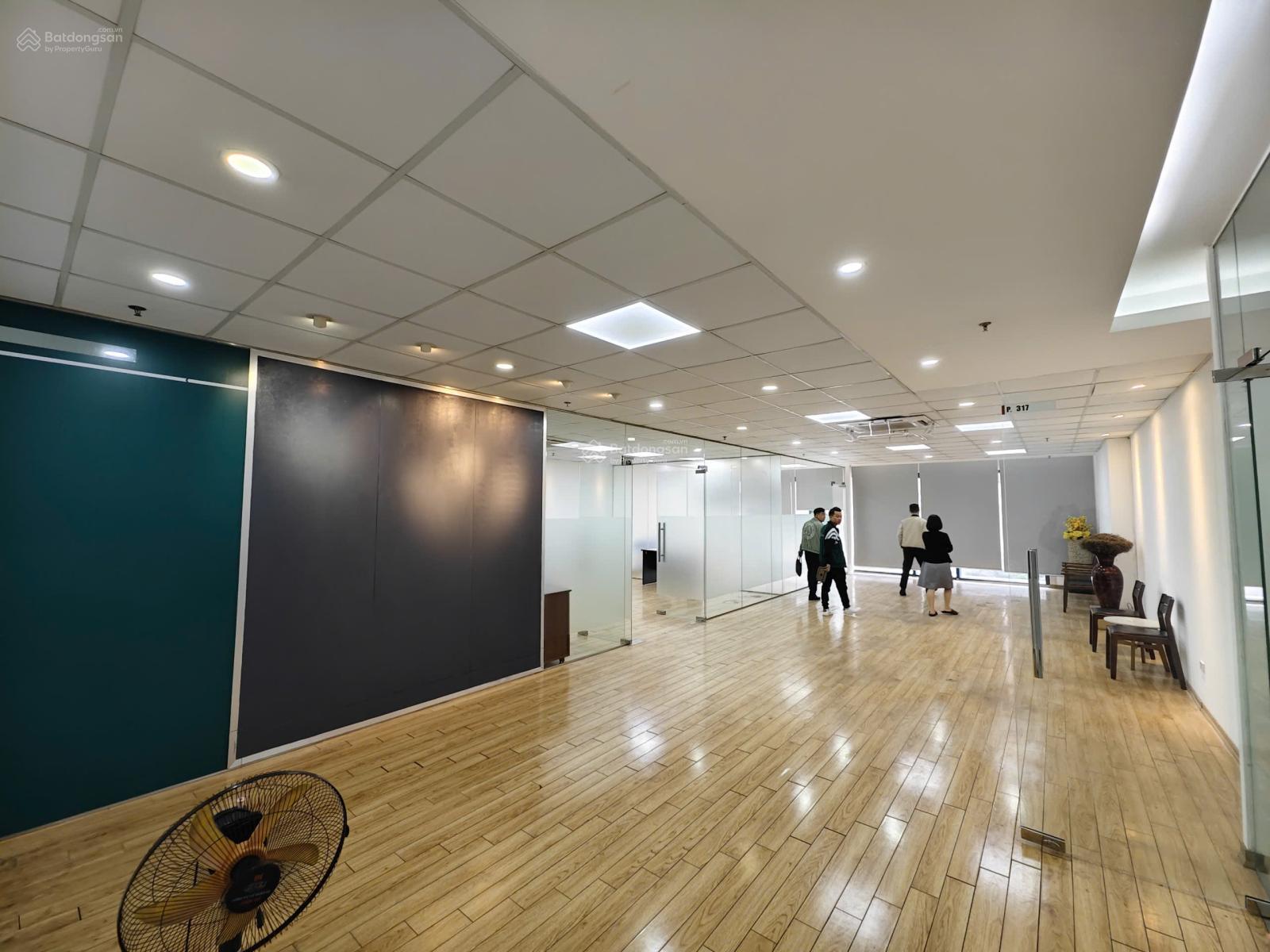 BQL chính chủ cho thuê văn phòng N05 Hoàng Đạo Thúy 500m2 cắt 100m2, 200m2, 300m2 có nội thất BQL chính chủ cho thuê văn phòng N05 Hoàng Đạo Thúy 500m2 cắt 100m2, 200m2, 300m2 có nội thất