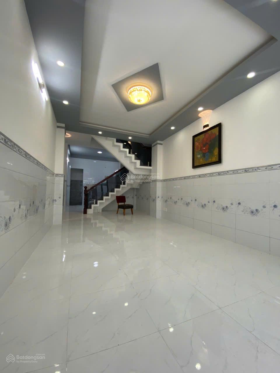 Mặt tiền Lạc Long Quân 60m2 (4x15)m [MẶT TIỀN KINH DOANH SẦM SUẤT]