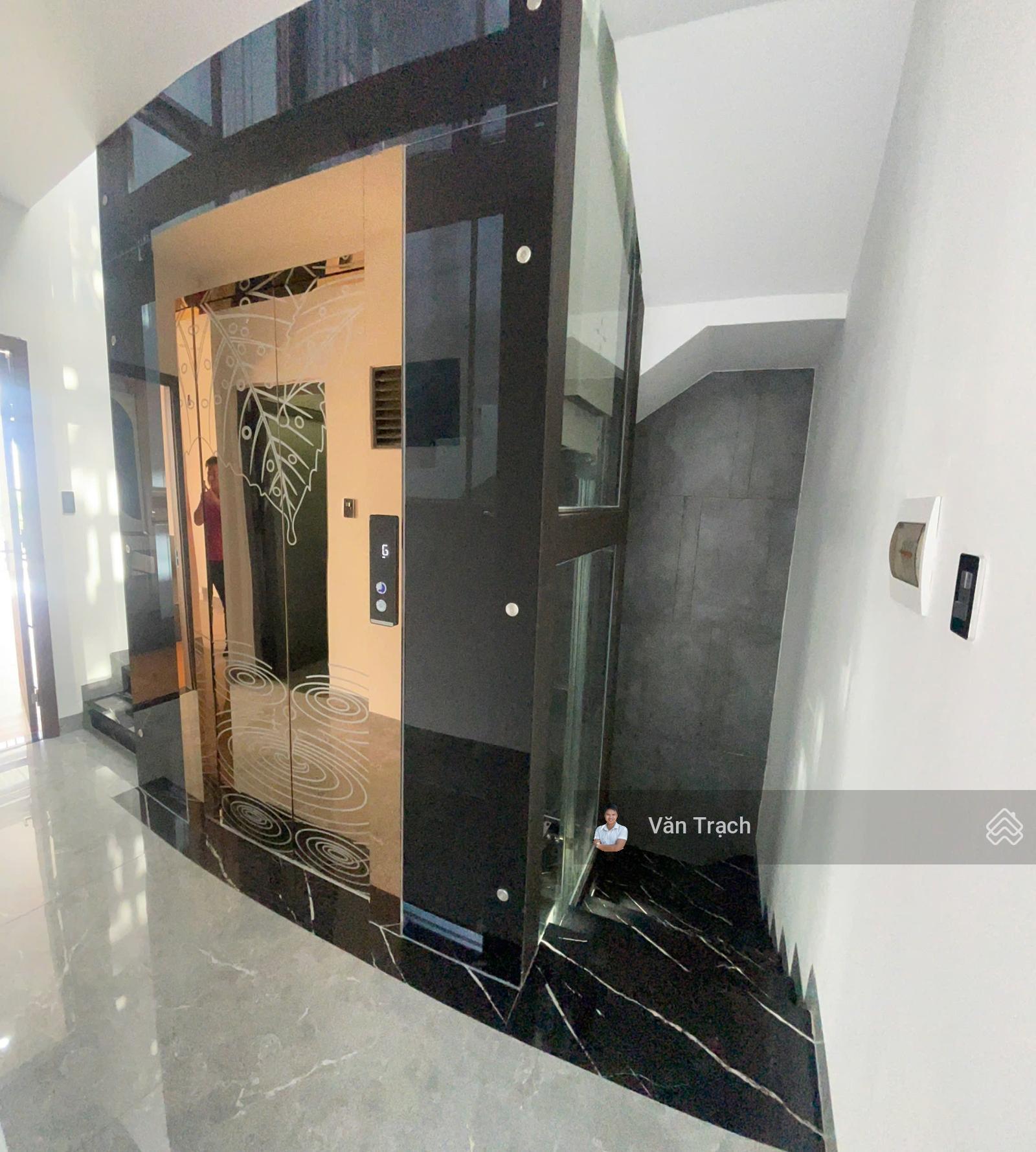 Nhà mới xây hiện đại đẹp full nội thất xịn KĐT Mỹ Gia, Vĩnh Thái, Nha Trang đường thông thang máy