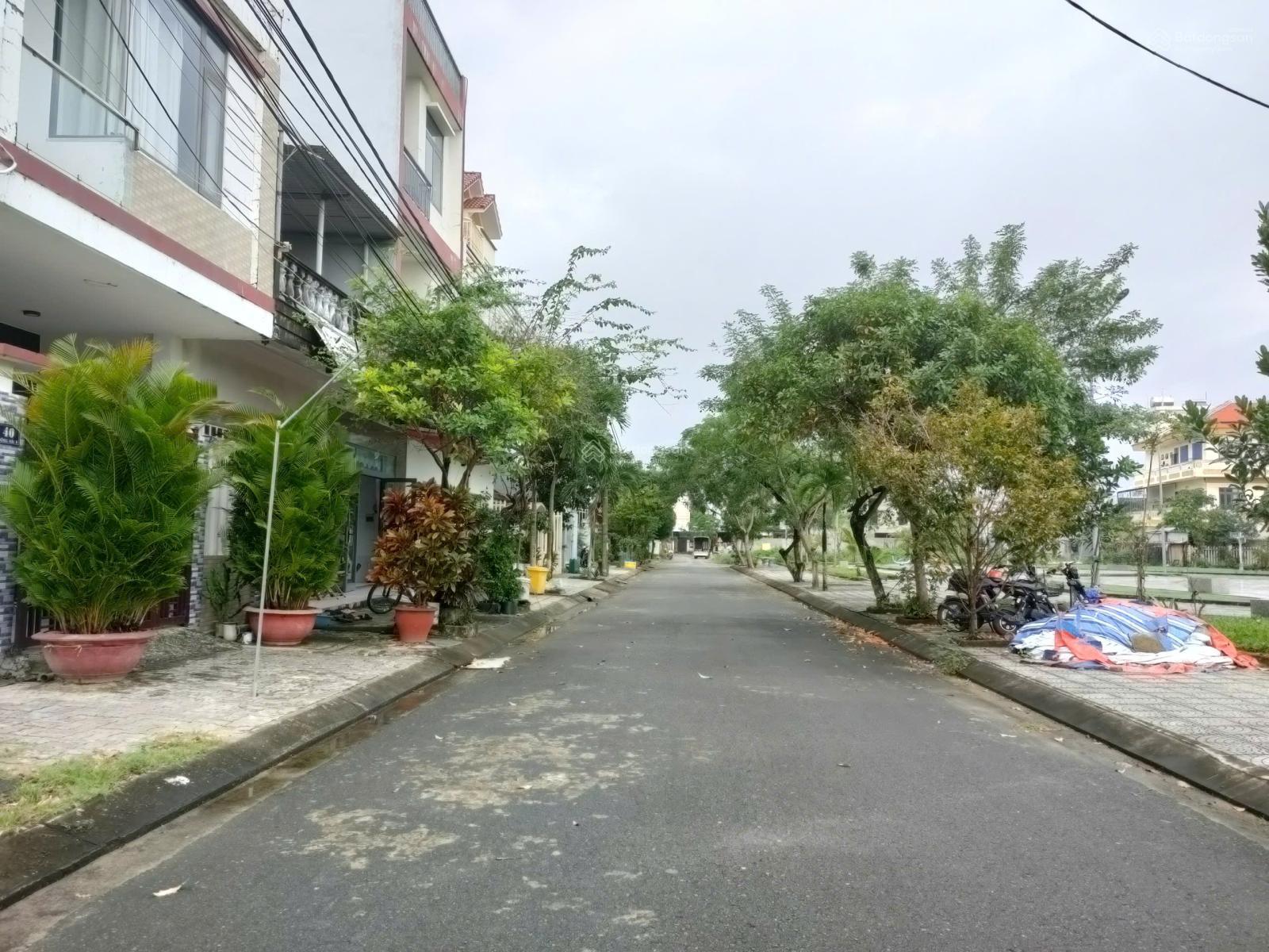 Bán đất đường Đông Hải 8 đối diện công viên, cách bãi tắm biển Tân Trà 400m