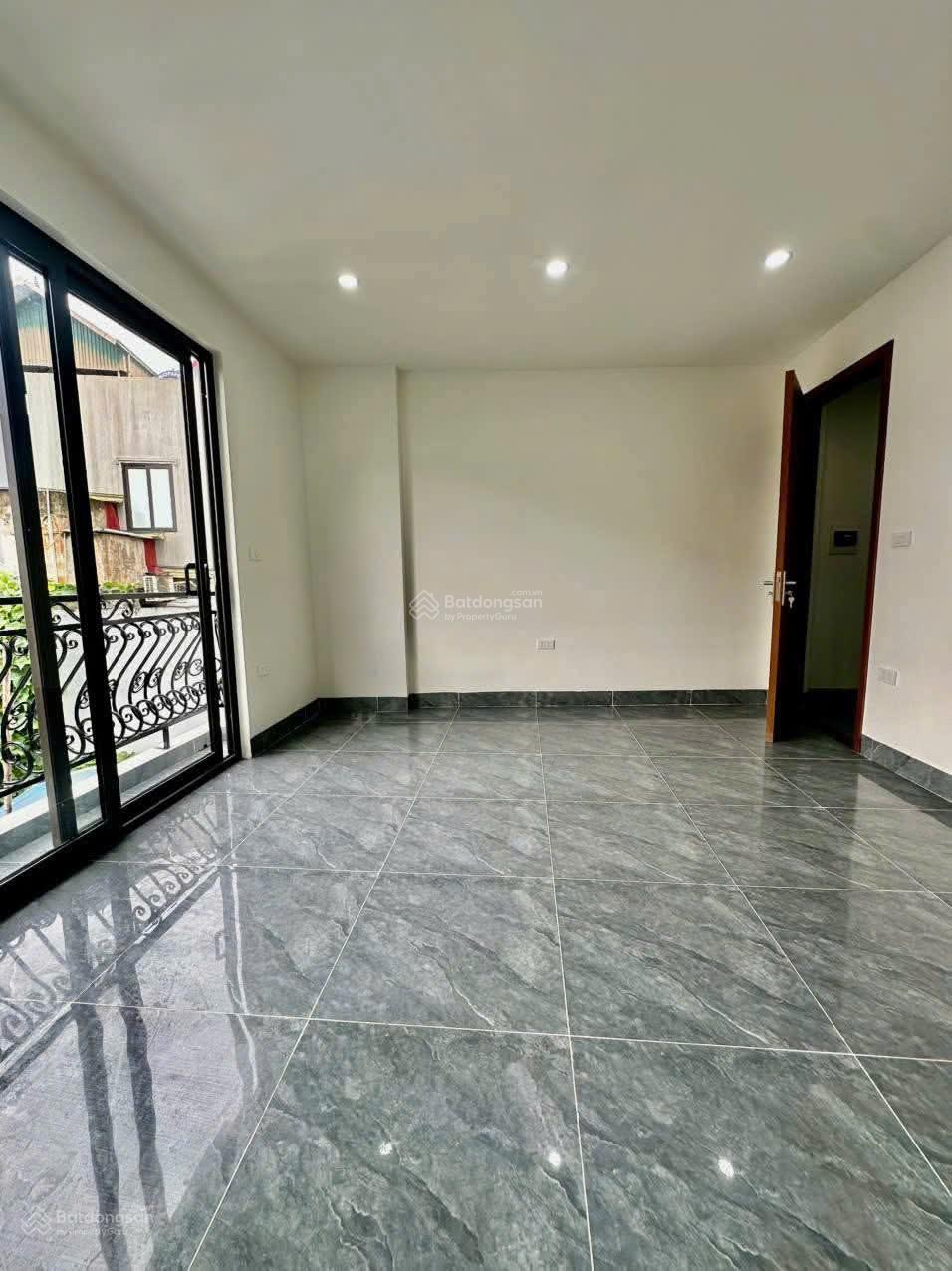 * Cực ngon! Lô góc. Nhà Mễ Trì Thượng. Đường hè 6m. 60m2*4t, 5pn. Đồ cơ bản. Ở, Kd đỉnh * Cực ngon! Lô góc. Nhà Mễ Trì Thượng. Đường hè 6m. 60m2*4t, 5pn. Đồ cơ bản. Ở, Kd đỉnh