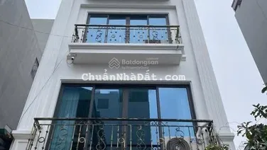 Cho thuê nhà nguyên căn phố Văn La, Hà Đông 50m2, 6 tầng, MT 5m, full đh, nl, thang máy, giá 25tr