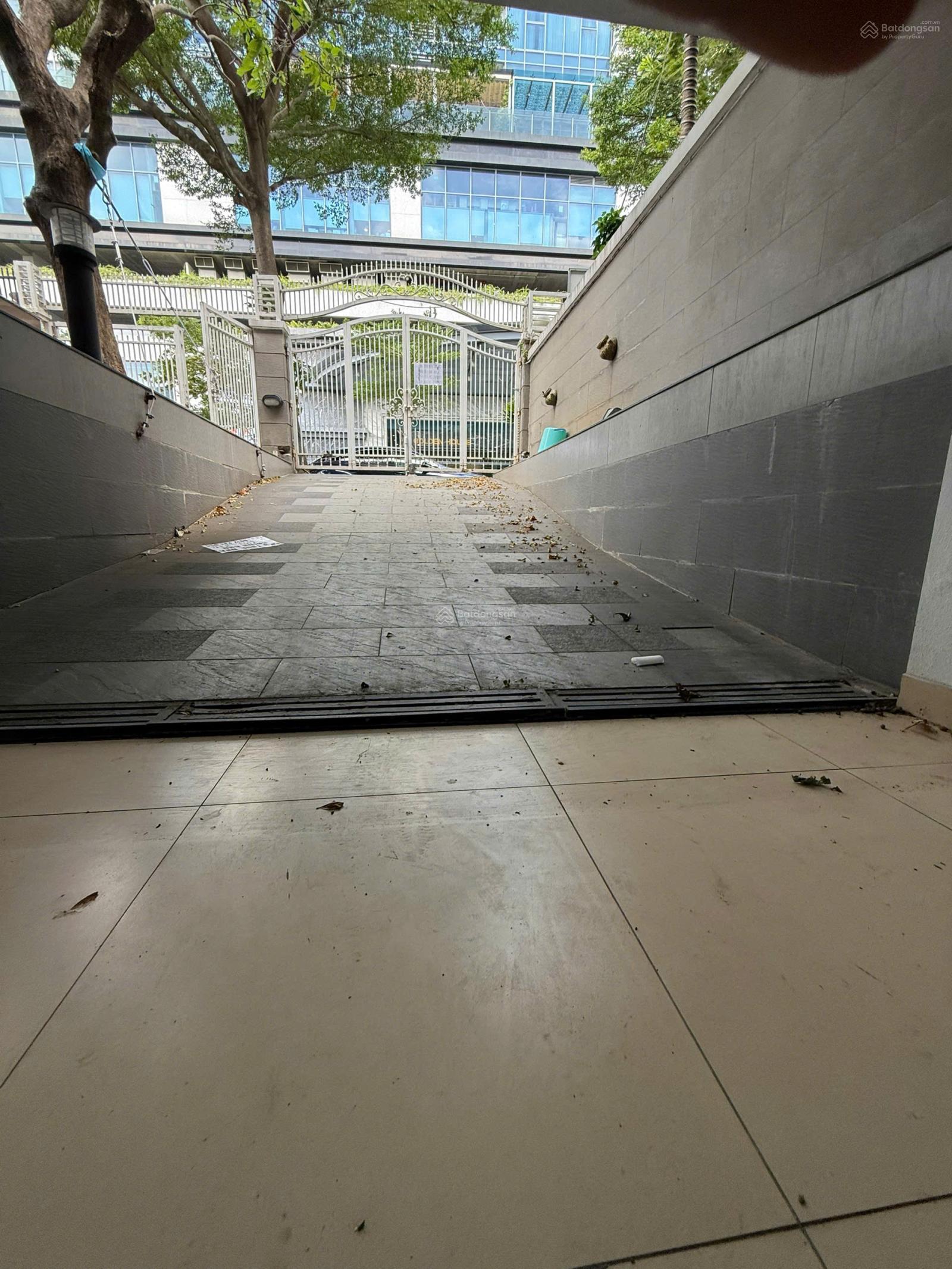 Cho thuê nhà mặt phố Saigon Mystery Villas, 60 triệu, 400m2, 6PN, 6WC, Q2, HCM