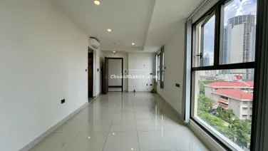 Cho thuê văn phòng officetel Saigon Royal 55m², view Bitexco, nội thất cơ bản, giá 18 triệu/tháng