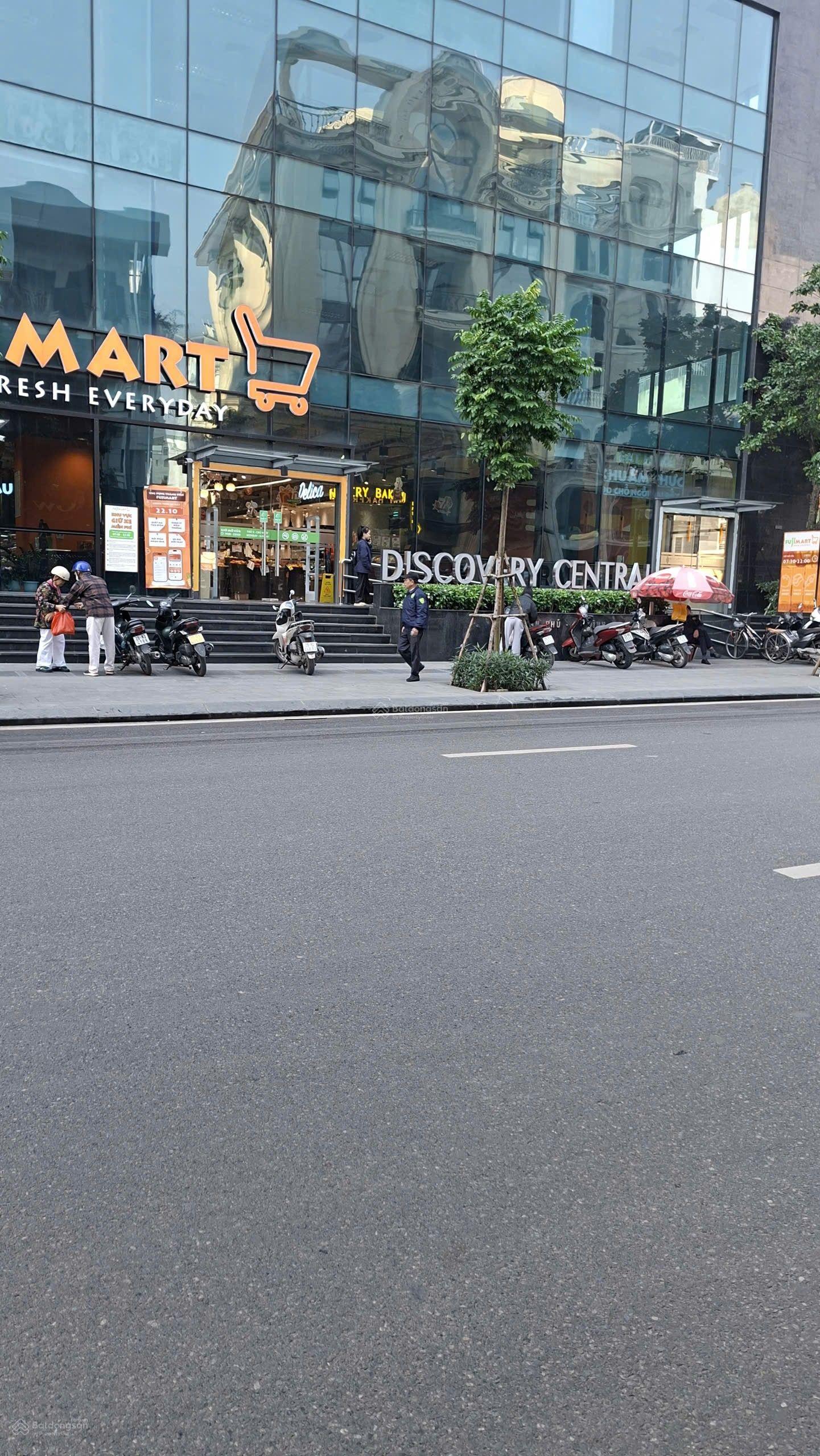 Bán nhà mặt phố Trần Phú 285m2, giá: 320 tỷ. Ba Đình