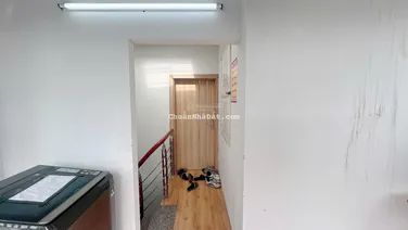 Bán toà chung cư mini Yên Xá, 11 phòng kín, Thang máy, dòng tiền cực tốt, DT 40 m2, giá 10,5 tỷ