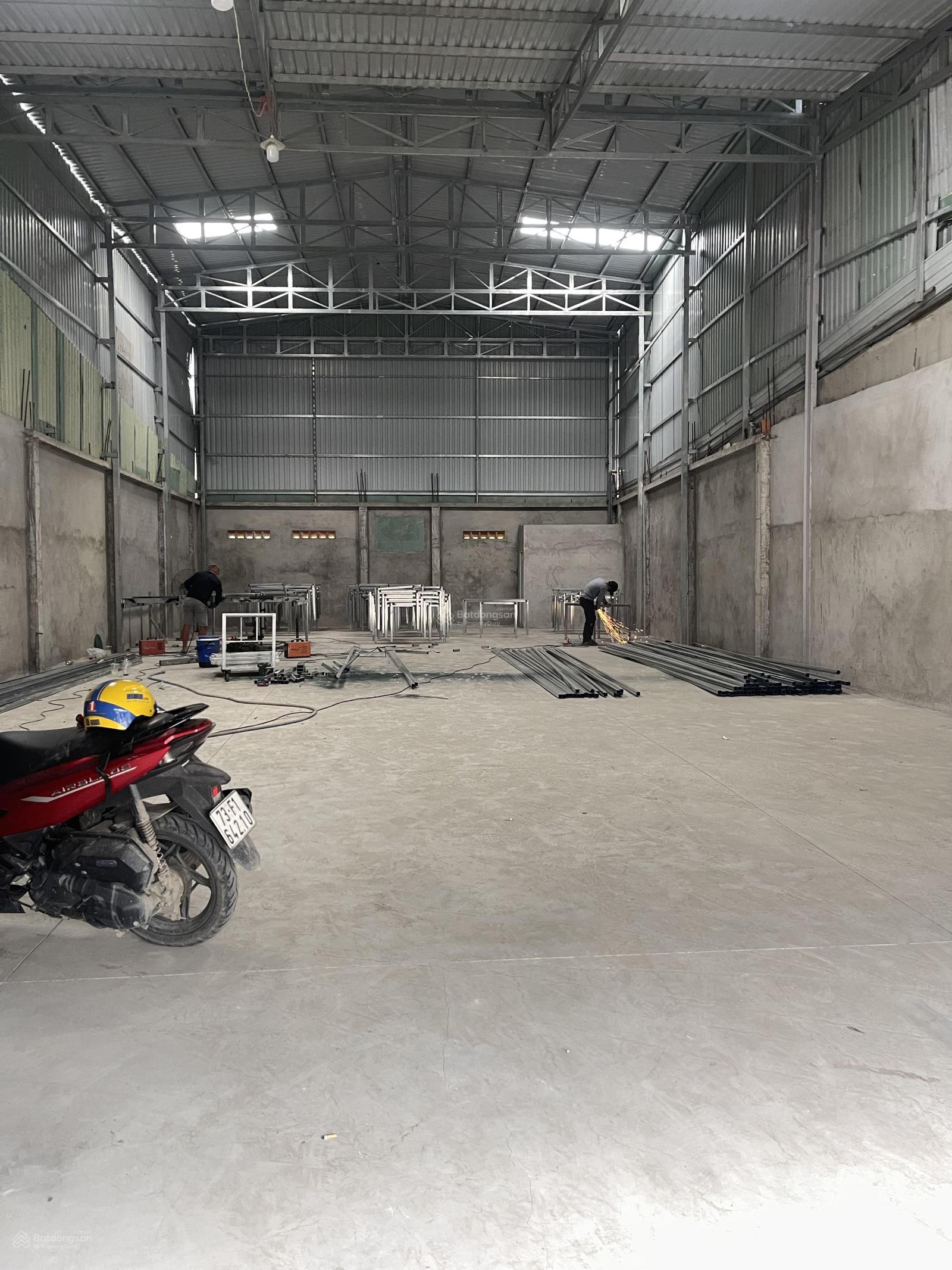 Cho thuê kho xưởng 280m2 Phú Hữu, Quận 9, và 260m2 gần vòng xoay Phú Hữu, Quận 9, Tp Thủ Đức Cho thuê kho xưởng 280m2 Phú Hữu, Quận 9, và 260m2 gần vòng xoay Phú Hữu, Quận 9, Tp Thủ Đức