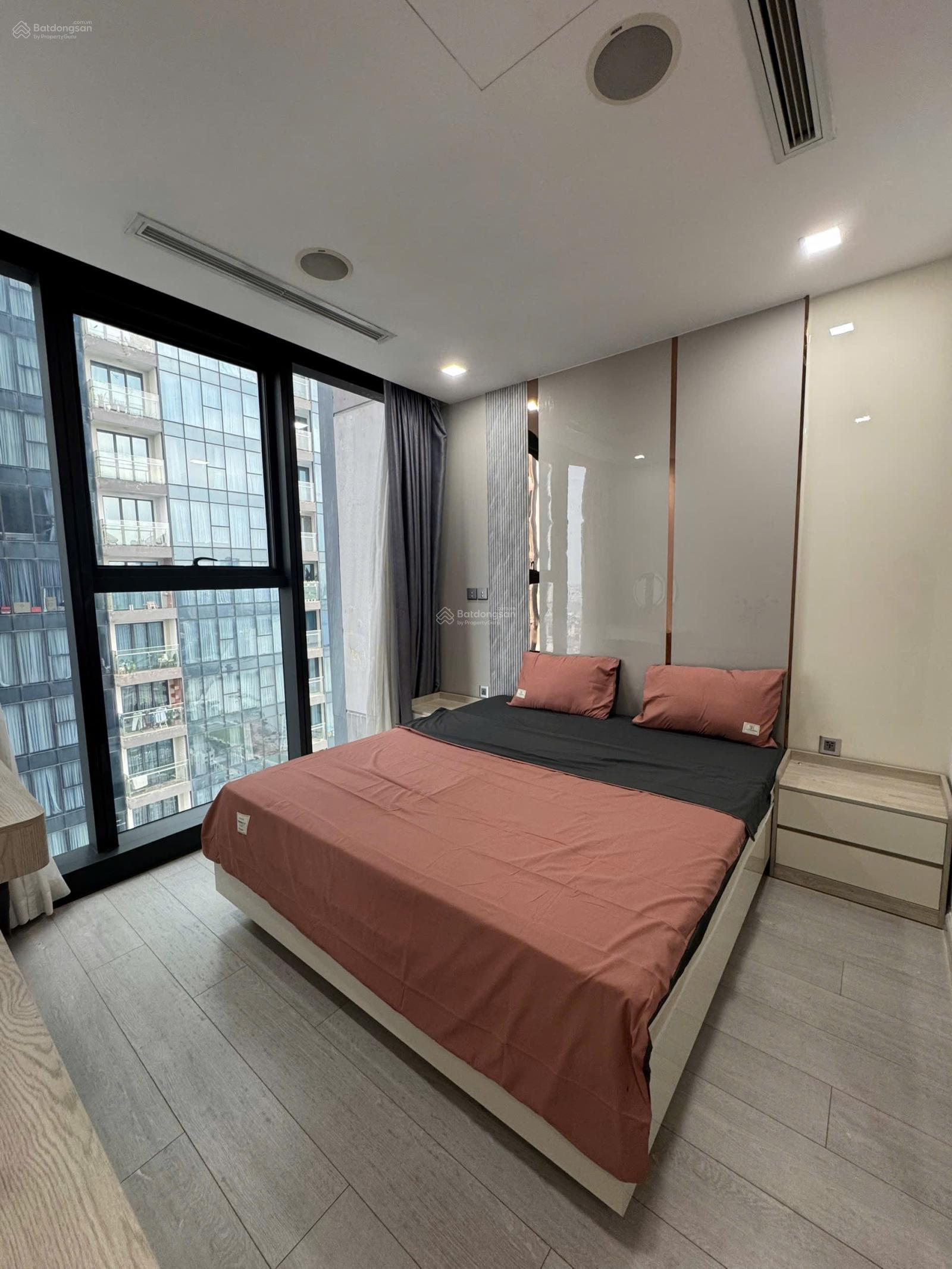 Chính chủ cho thuê 2PN full nội thất cao cấp, thiết kế sang trọng view thoáng, dọn vào ở ngay