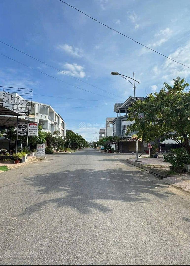 Khu đô thị Đại Phước, cách phà Cát Lái 2km, giá tốt đầu tư và tích trữ dòng tiền lâu dài, 140m2 4tỷ