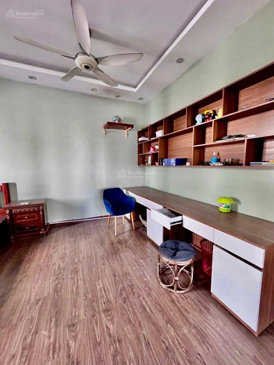 Bán nhà mặt tiền rộng 5,4m mặt đường Trần Quang Khải, DT 38m2, giá chỉ 9 tỷ