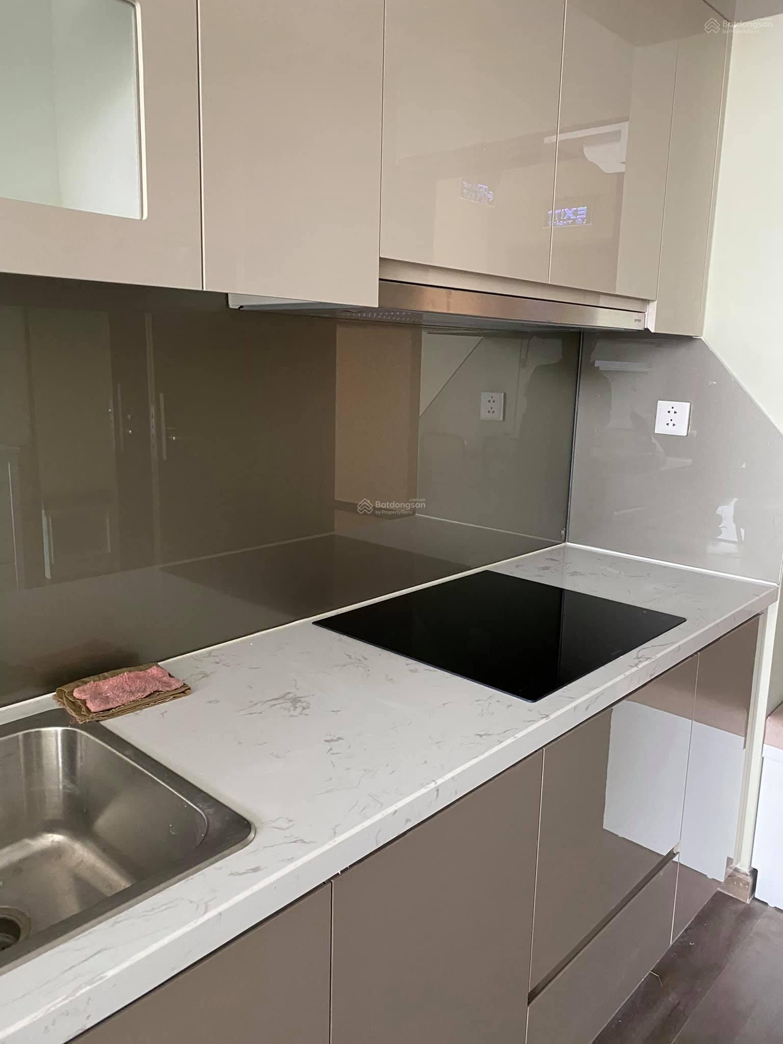 Cho thuê căn hộ view đẹp full đồ Vinhome Symphony. 2 ngủ 2 wc. 14 triệu. LH: 0984 373 ***