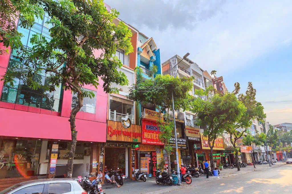 Bán gấp MT kinh doanh khan hiếm đường NB Phan Xích Long- 139m2(8,2x16)-4 tầng Hđt 80 tr Gía 34 tỷ