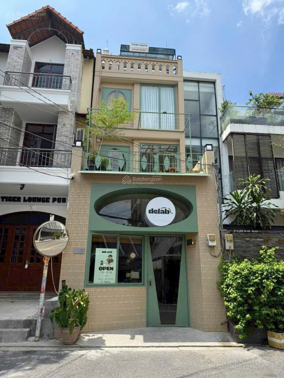 Bán gấp MT kinh doanh khan hiếm đường NB Phan Xích Long- 139m2(8,2x16)-4 tầng Hđt 80 tr Gía 34 tỷ