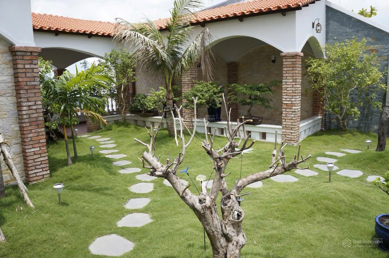 Mặt tiền cực Vip ngay Hai Bà Trưng Q1. DT 10x23 kết cấu 4 tầng chỉ hơn 100 tỷ