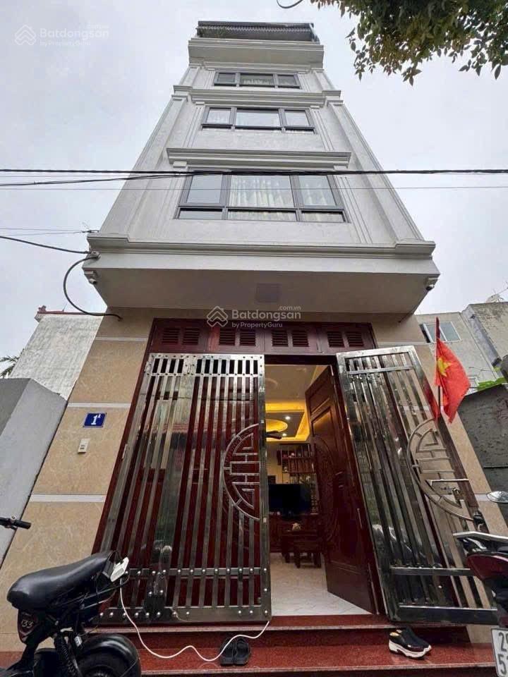 BÁN NHÀ DÂN XÂY TÂM HUYẾT- 43.3M2 5 TẦNG THANG MÁY Ô TÔ FULL NỘI THẤT GỖ CAO CẤP-PHÚC LỢI, LB