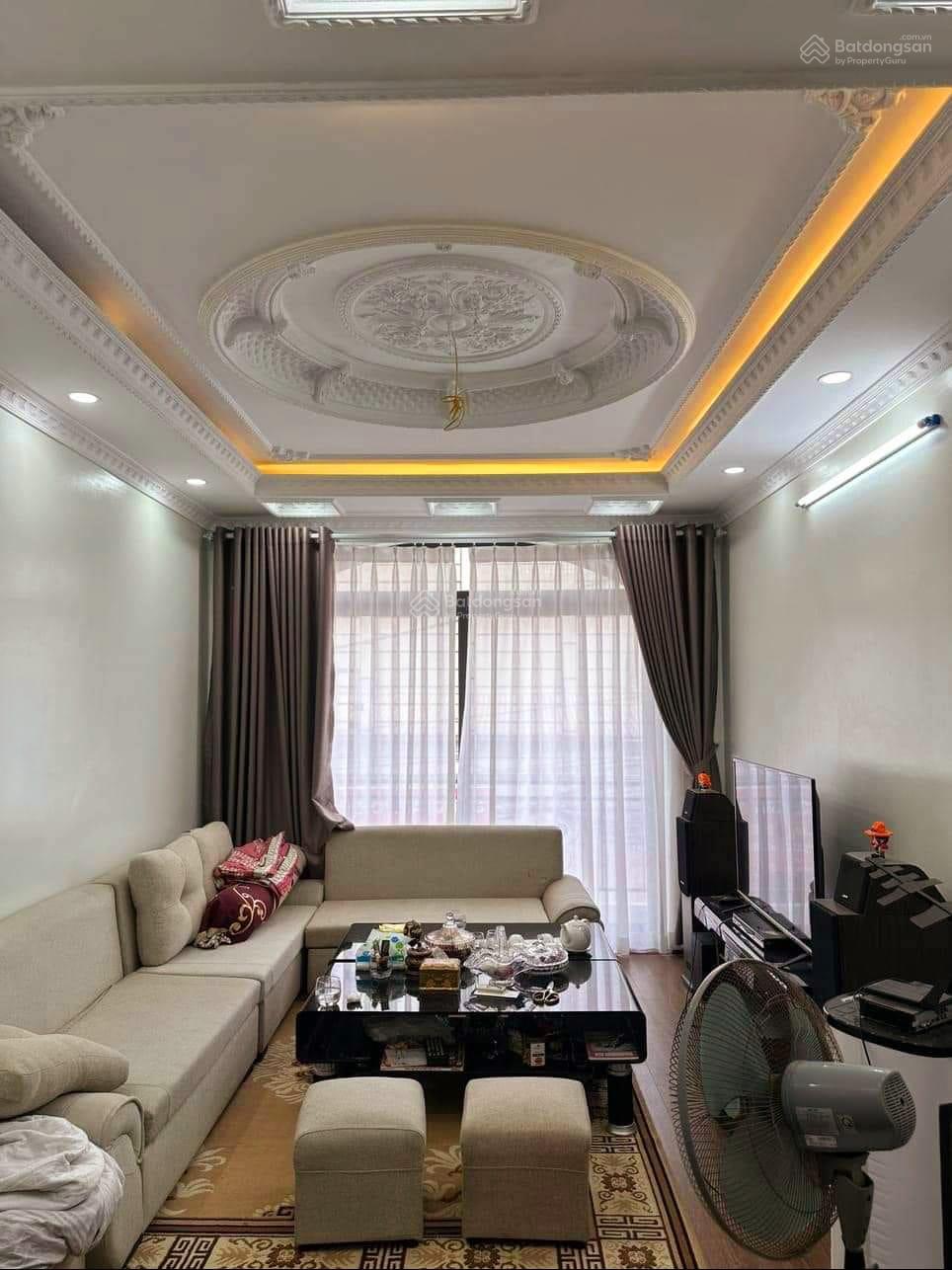 7 tỷ. Không ở thì cho thuê. Căn 38m2 x 3.35m x 5T x 6PN. Đường 3m, cách ô tô 30m. Ngõ 75 Phú Diễn 7 tỷ. Không ở thì cho thuê. Căn 38m2 x 3.35m x 5T x 6PN. Đường 3m, cách ô tô 30m. Ngõ 75 Phú Diễn