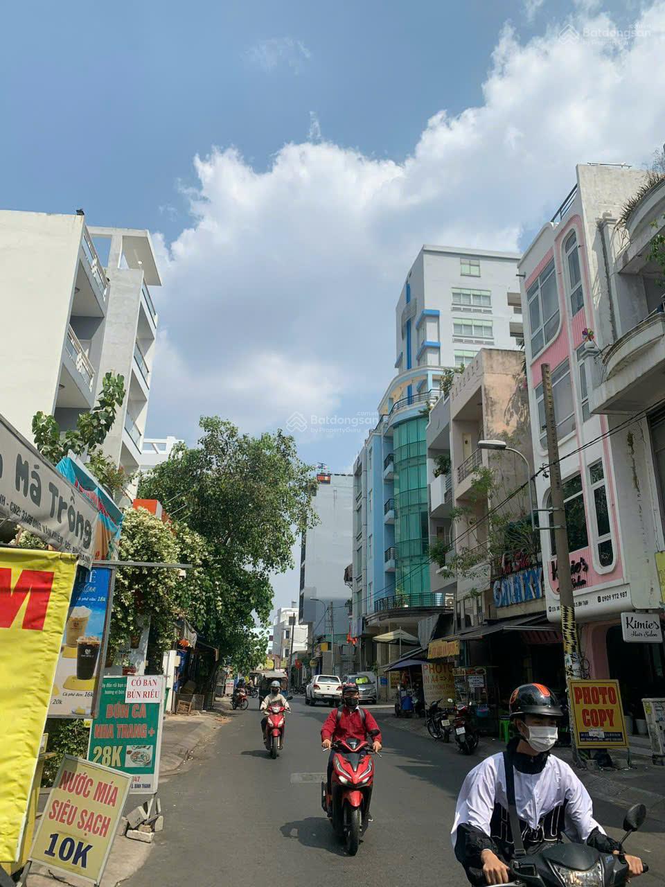 Bán Nhà chính chủ 31/36- Ung Văn Khiêm - Q .Bình Thạnh - 9 x25m - 4 tầng giá 35 tỷ ,thuê 120 tr/t Bán Nhà chính chủ 31/36- Ung Văn Khiêm - Q .Bình Thạnh - 9 x25m - 4 tầng giá 35 tỷ ,thuê 120 tr/t