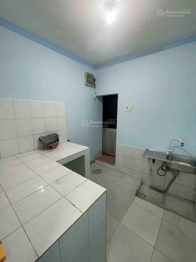 CHỦ CẦN BÁN GẤP - HẺM VĂN THÂN - PHƯỜNG 8 - QUẬN 6 - GIÁ 2,299 TỶ