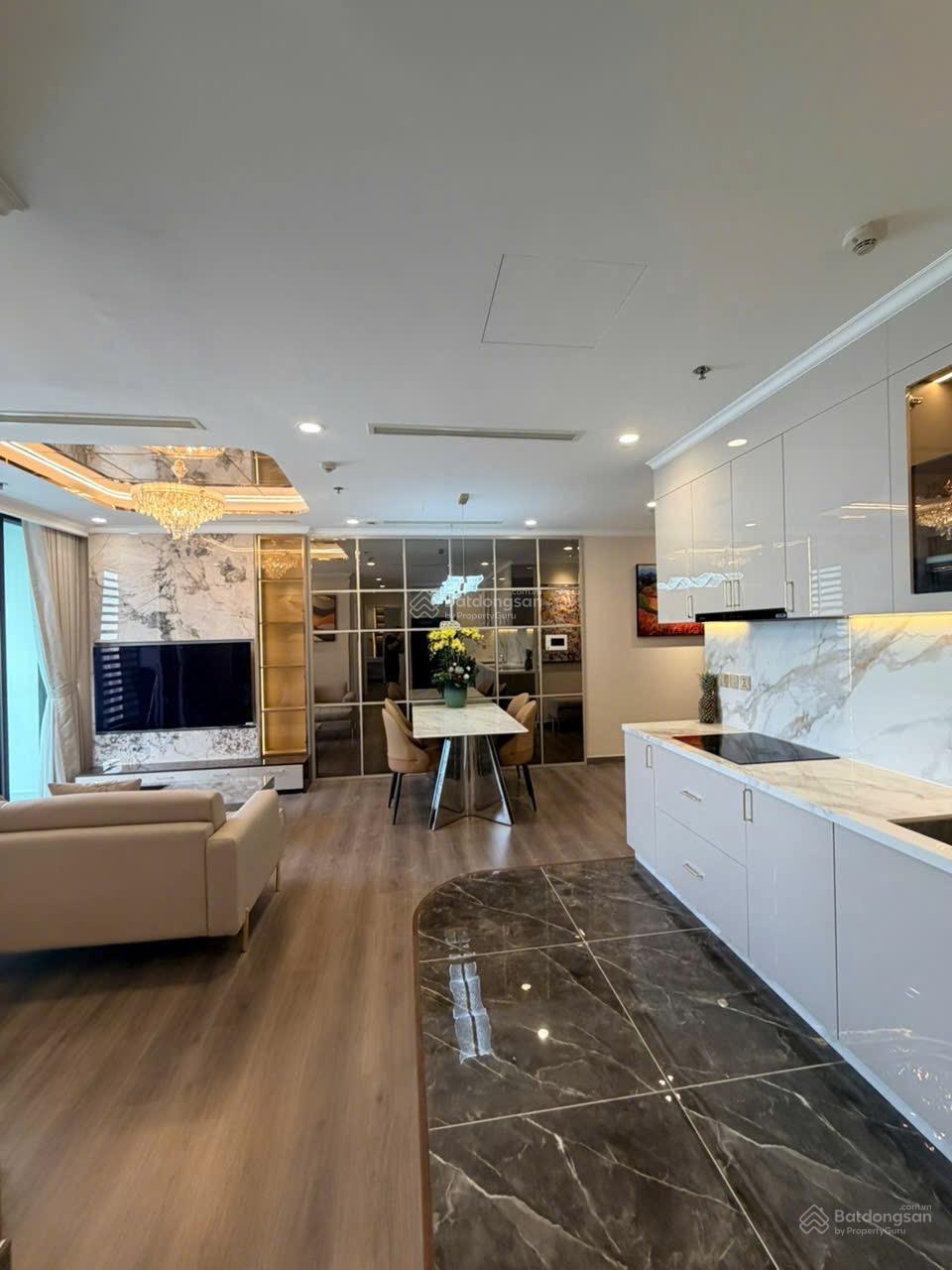 Căn hộ chung cư 2PN tại Vinhomes Central Park, 11 tỷ VND, 80 m2, hàng hiếm tại Bình Thạnh Căn hộ chung cư 2PN tại Vinhomes Central Park, 11 tỷ VND, 80 m2, hàng hiếm tại Bình Thạnh