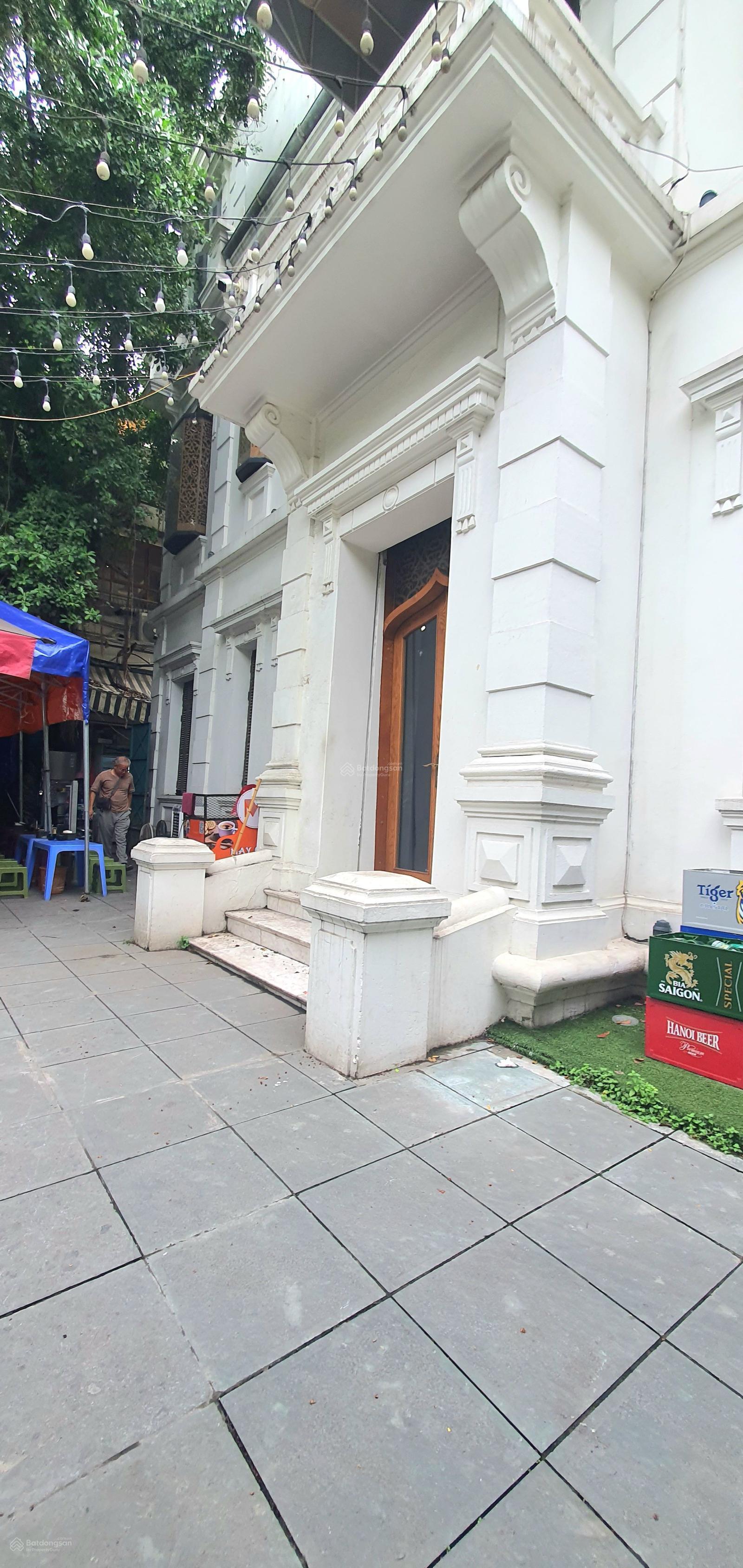 Hoa hậu - mặt phố Quang Trung Hoàn Kiếm, 3 thoáng, giá đầu tư. 550m2, 5T, MT 23m, 410 tỷ